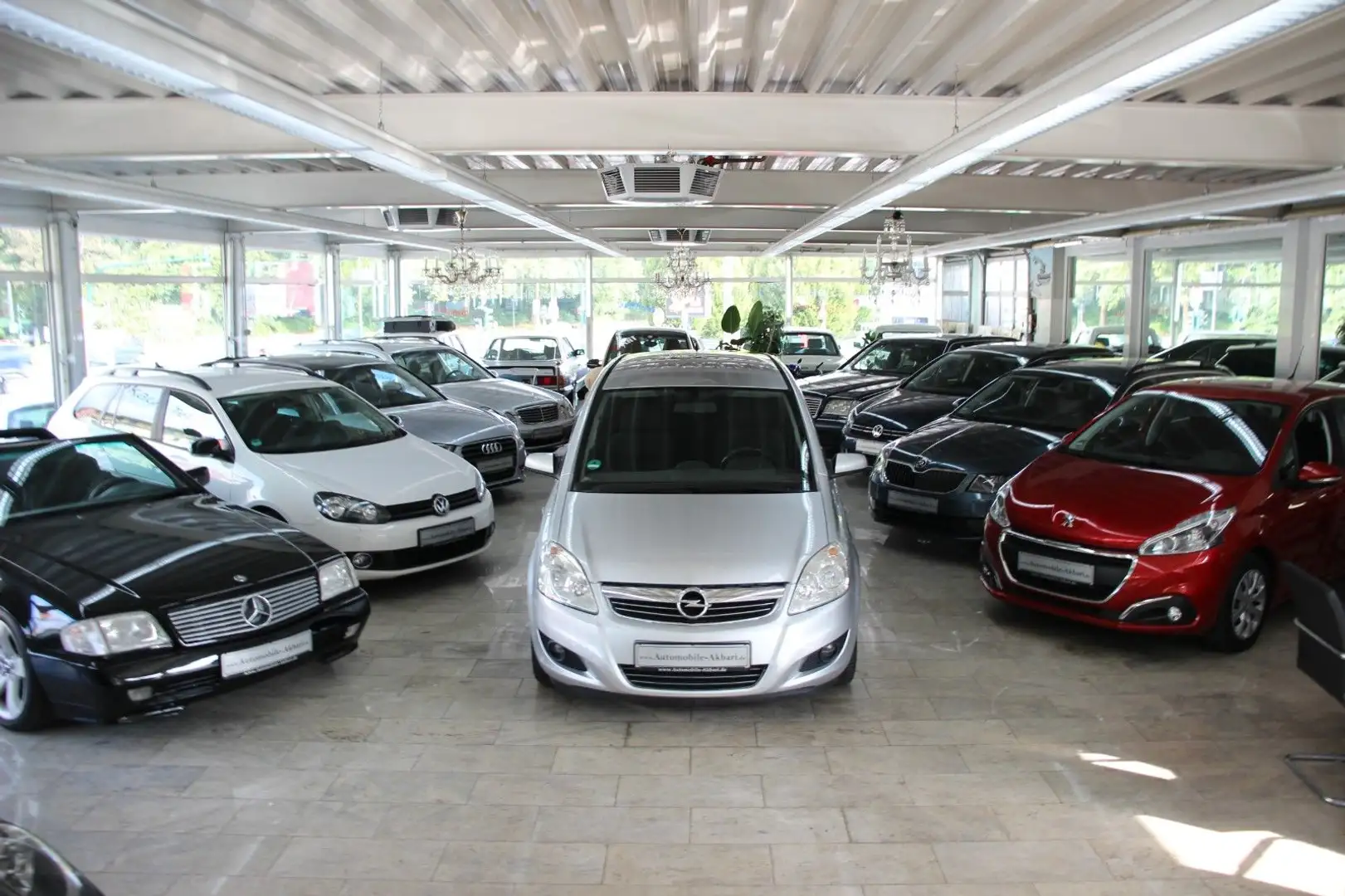 Opel Zafira B Edition Argintiu - 1