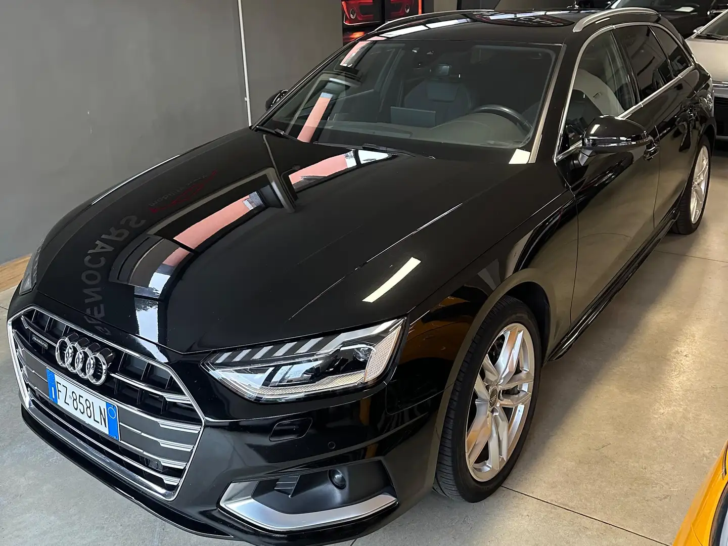 Audi A4 A4 Avant 45 2.0 tfsi Advanced S-LINE quattro Nero - 2