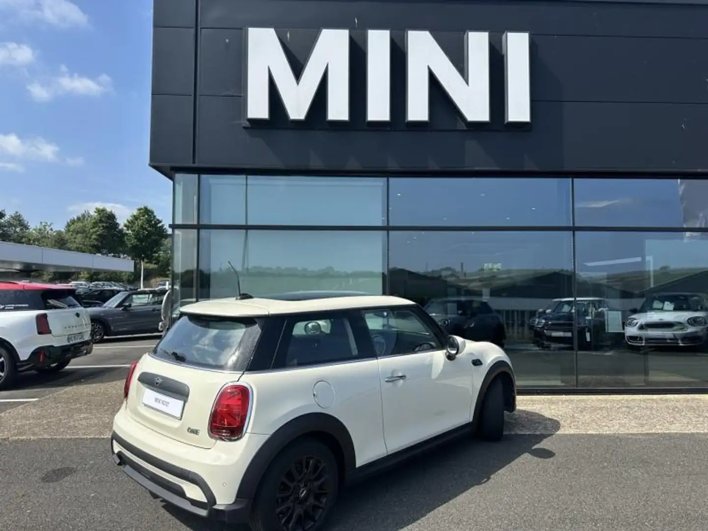 MINI One One 102ch Edition Camden Blanc - 2