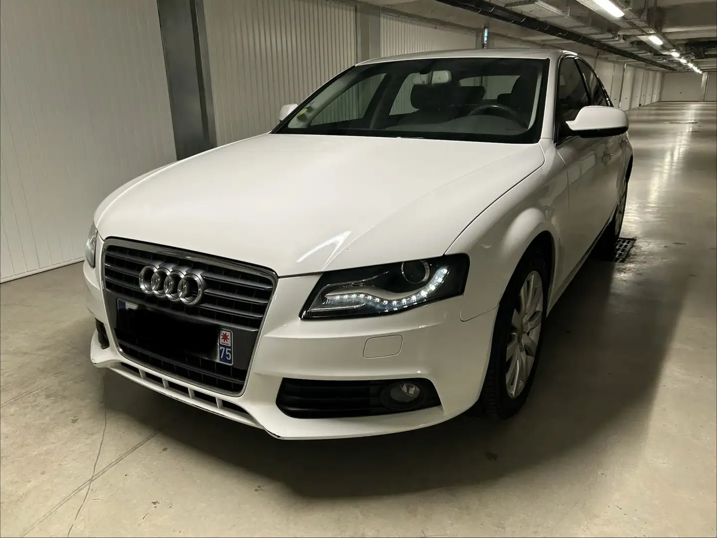 Audi A4 2.0 TDI 143 DPF Ambition Luxe Multitronic A - 1