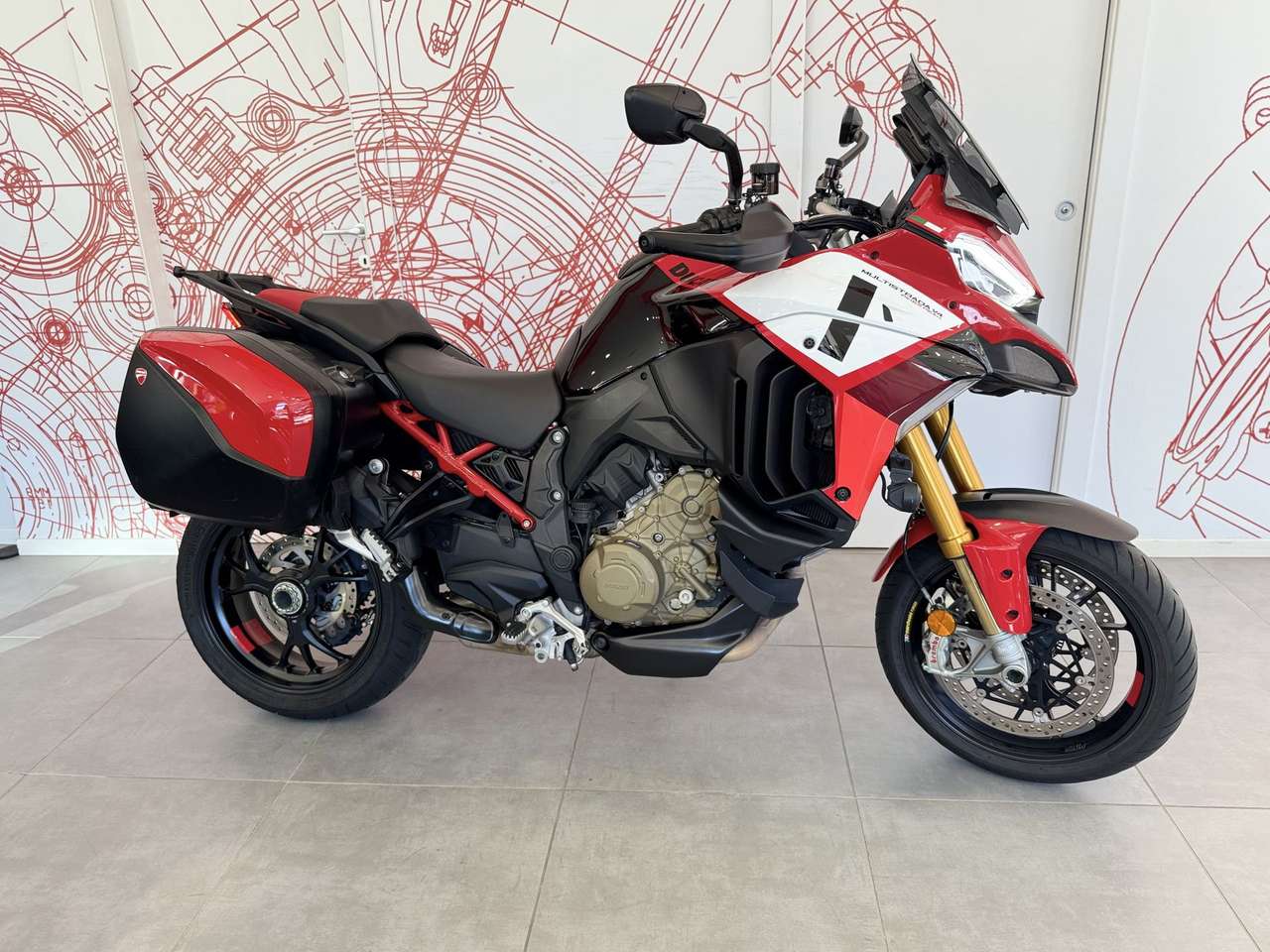 Ducati Multistrada V4 DUCATI V4 Multistrada Pikes Peak