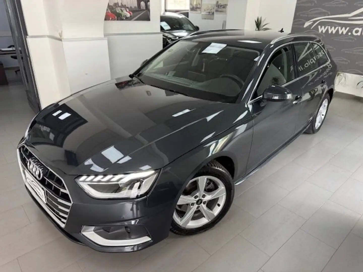 Audi A4 Avant 2.0tdi mhev Business Advanced 163cv s-tronic Gris - 1