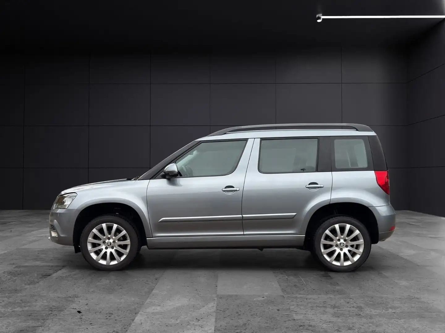 Skoda Yeti 1.2 TSI|Ambition|2,Hand|Scheckheft Gris - 2