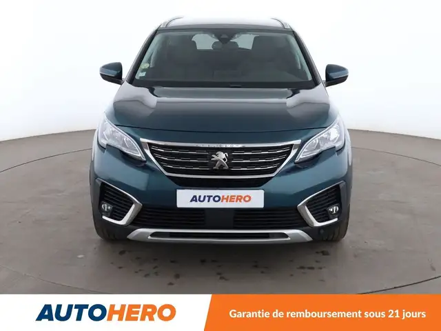 Peugeot 5008 view 9