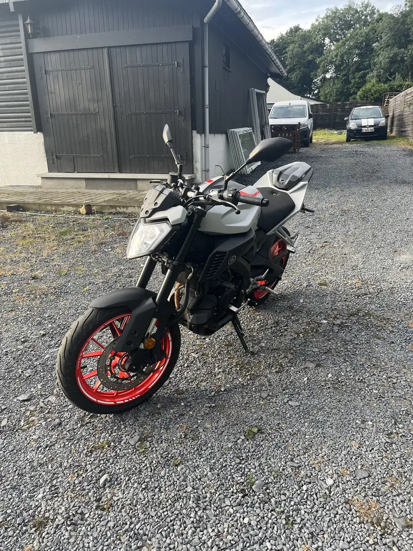 Yamaha MT-125 - 1