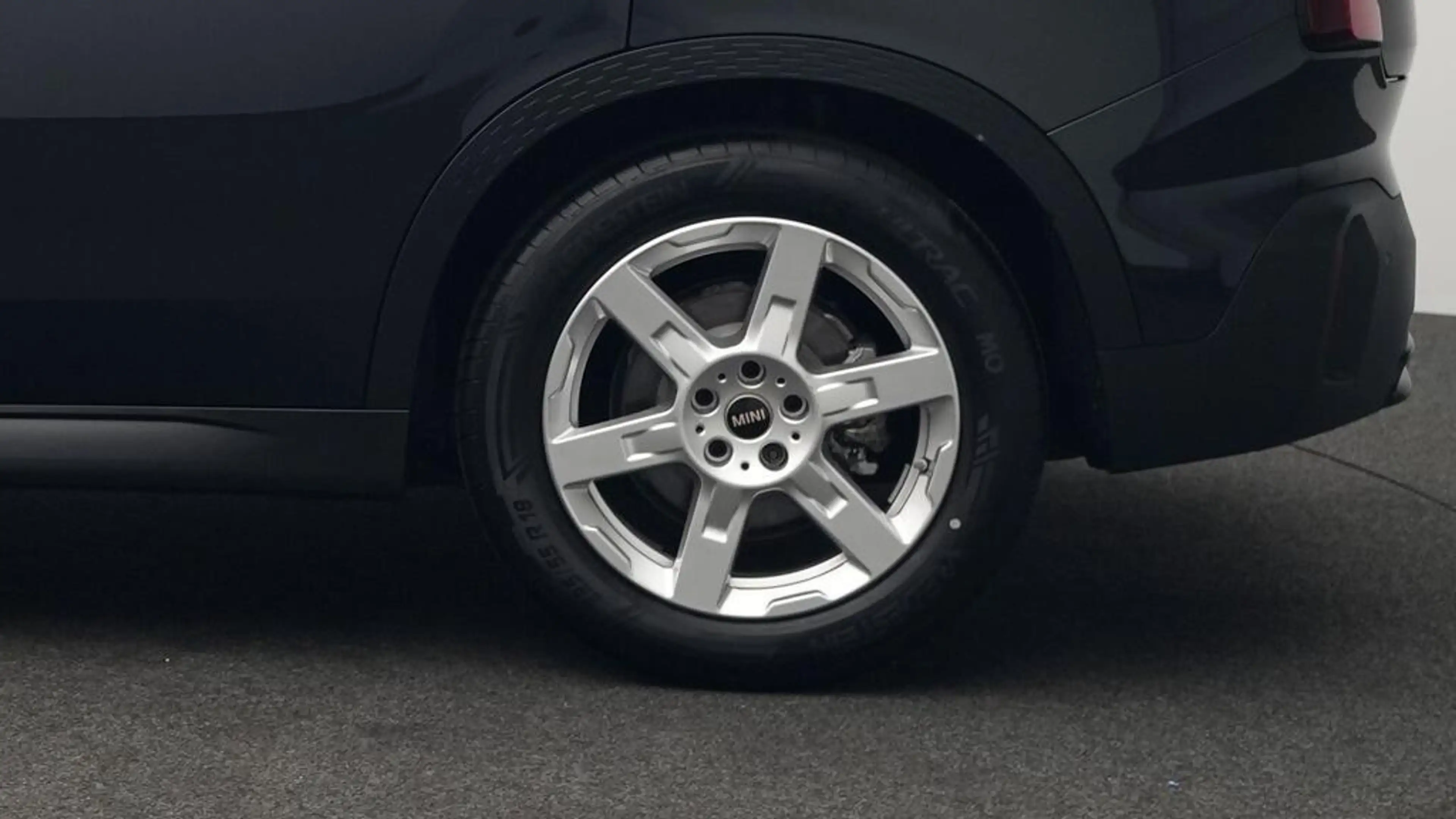 MINI Countryman E Classic Trim — photo 13