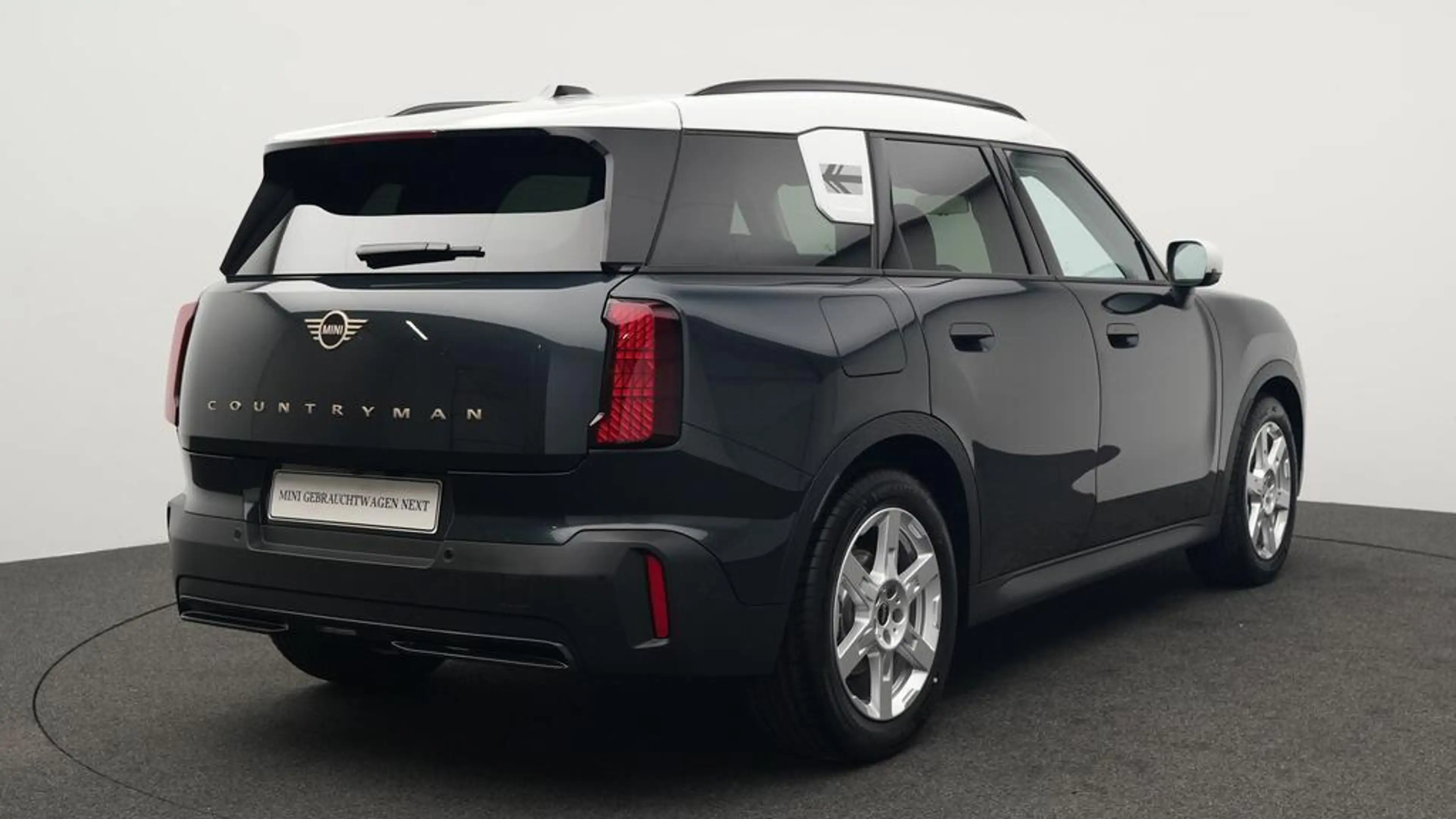 MINI Countryman E Classic Trim — photo 7