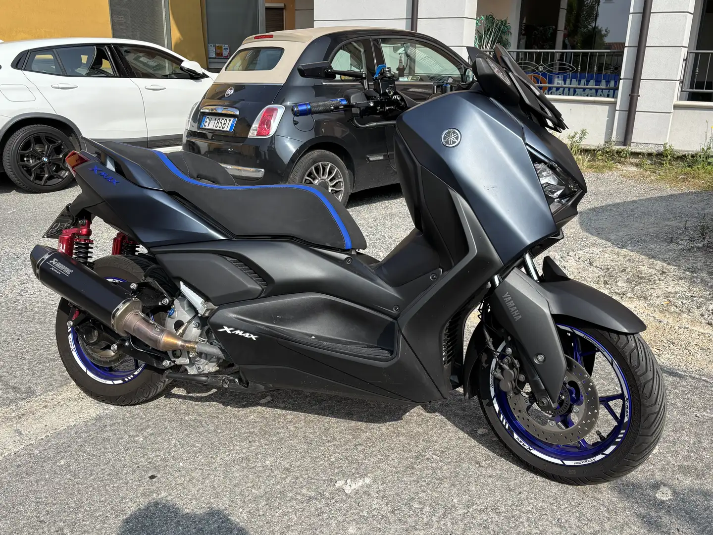 Yamaha X-Max 300 - 1