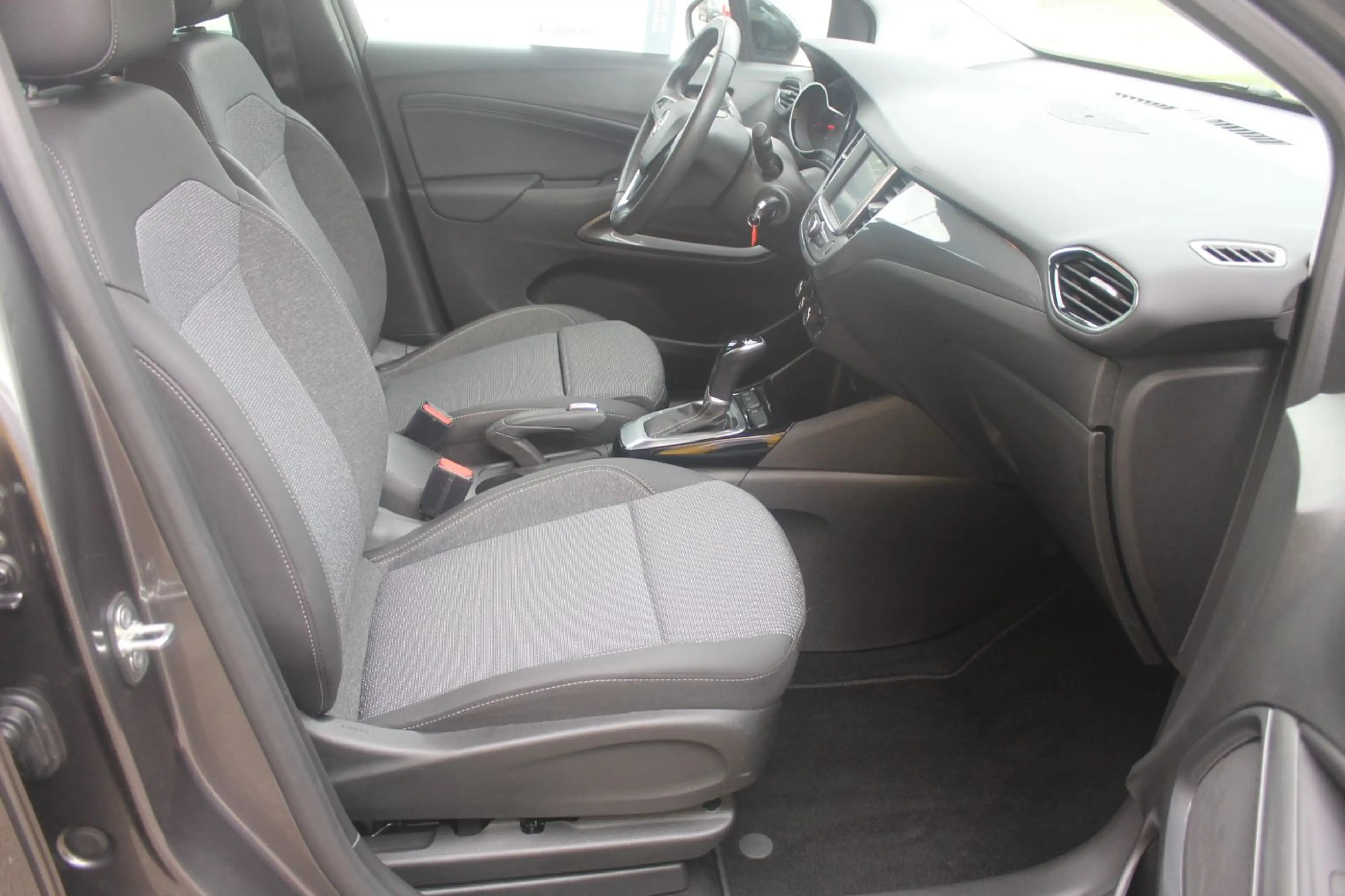 Opel Crossland 1.2 Turbo Elegance AHK|SHZ|LRHZ|PDC|USB — photo 13