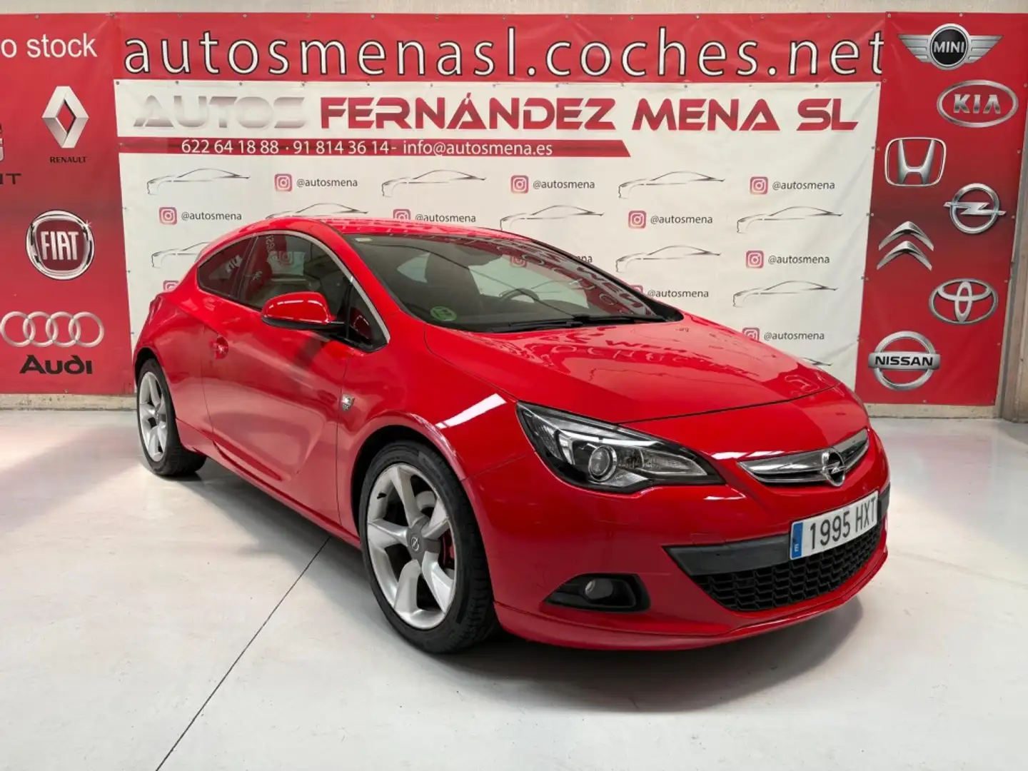 Opel Astra GTC 1.4 T S/S Sportive Rojo - 1