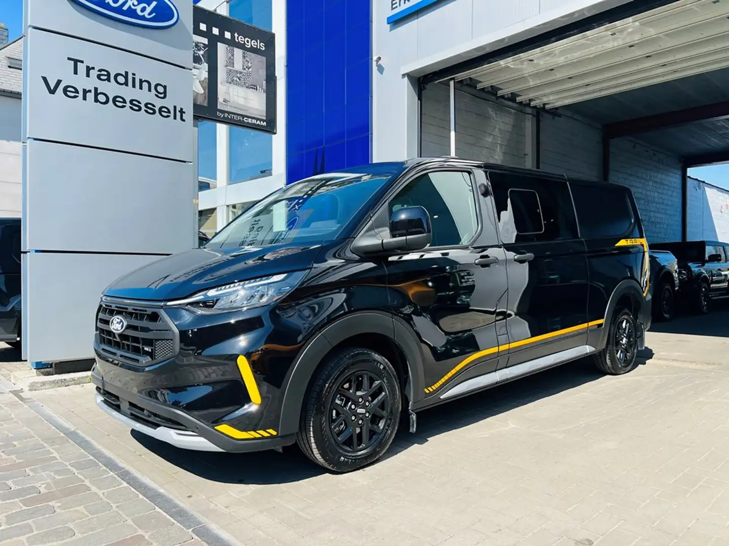 Ford Transit Custom 2.0 TDCI / TRAIL / AWD / Multi use Negro - 1
