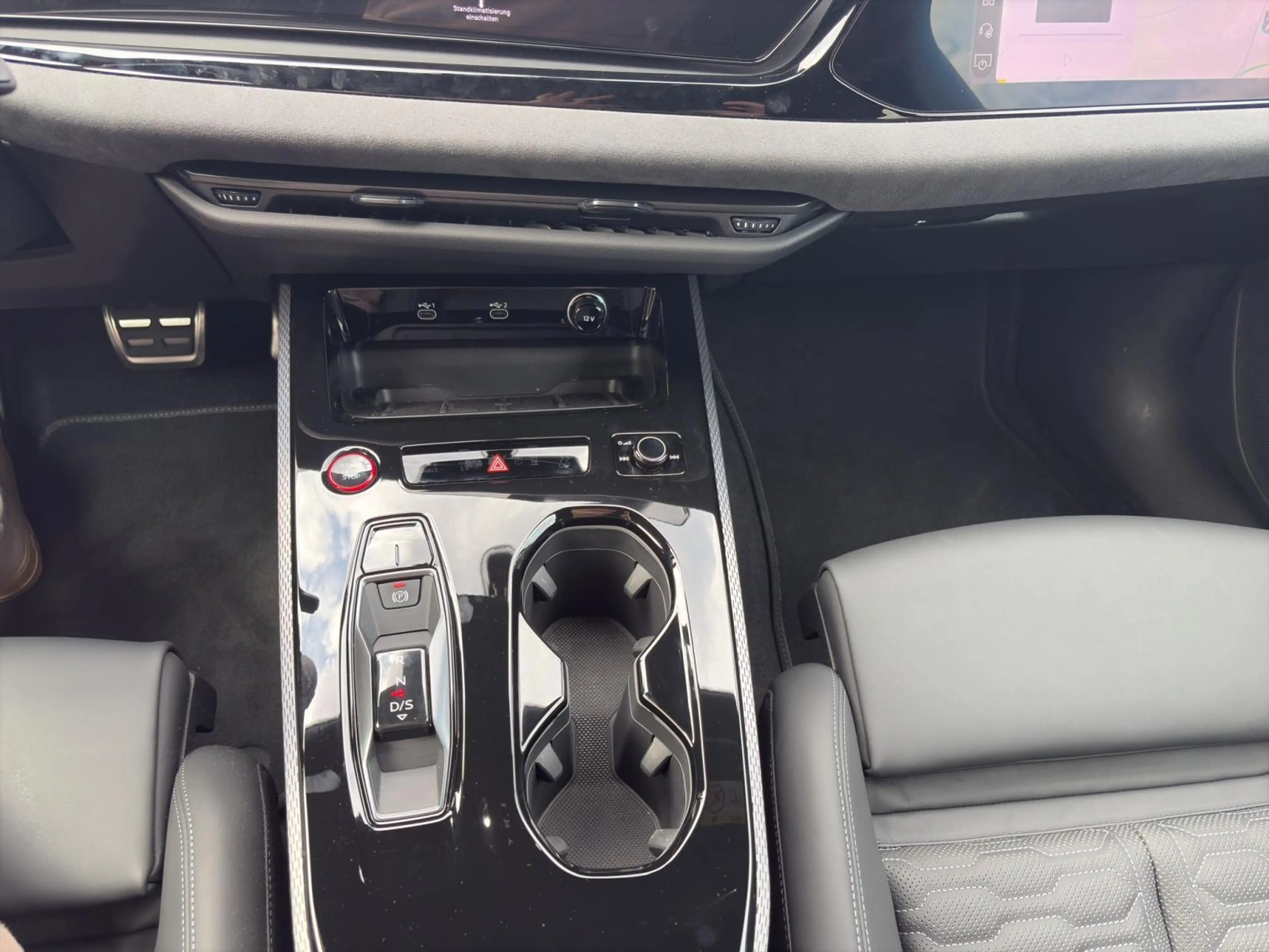 Audi RS5 RS5 Avant — photo 14