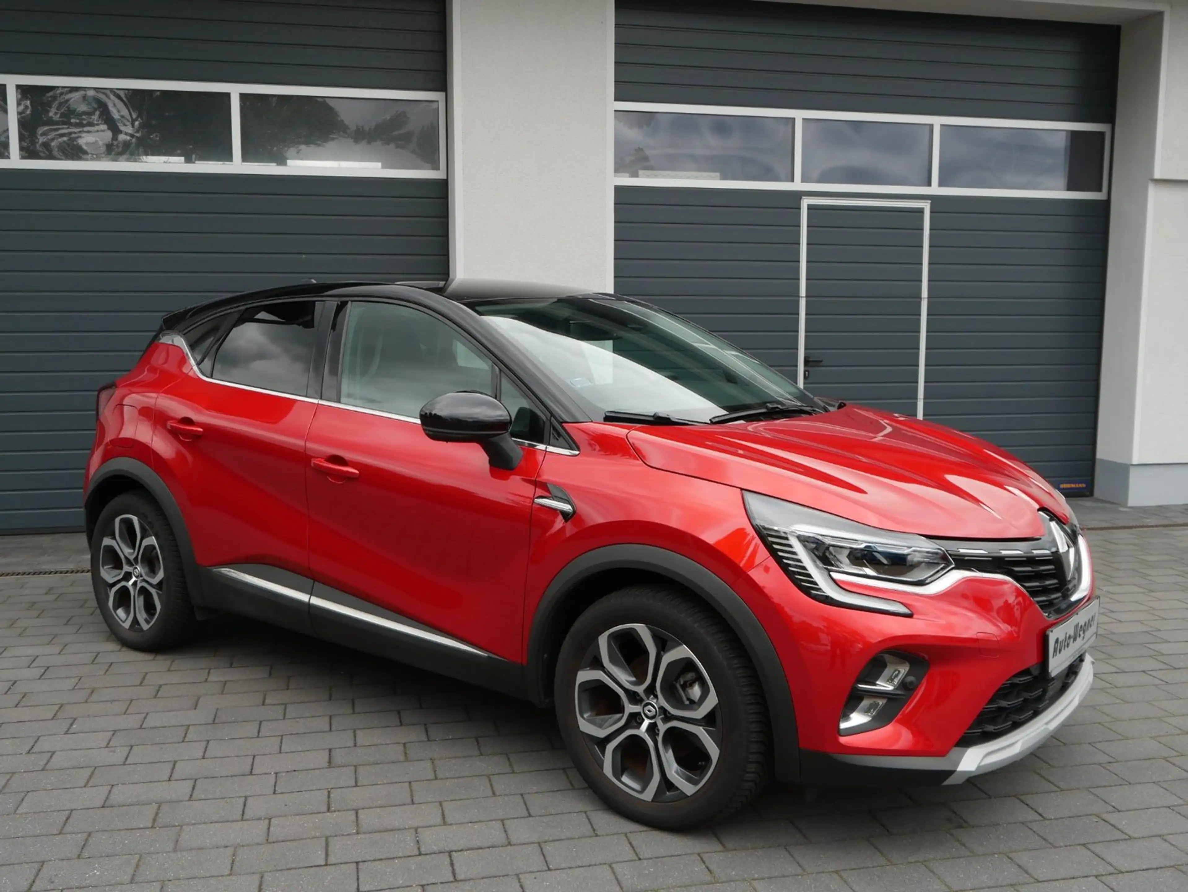 Renault Captur II 1.6 E-Tech Pluginhybrid 160 Intens LED — photo 5