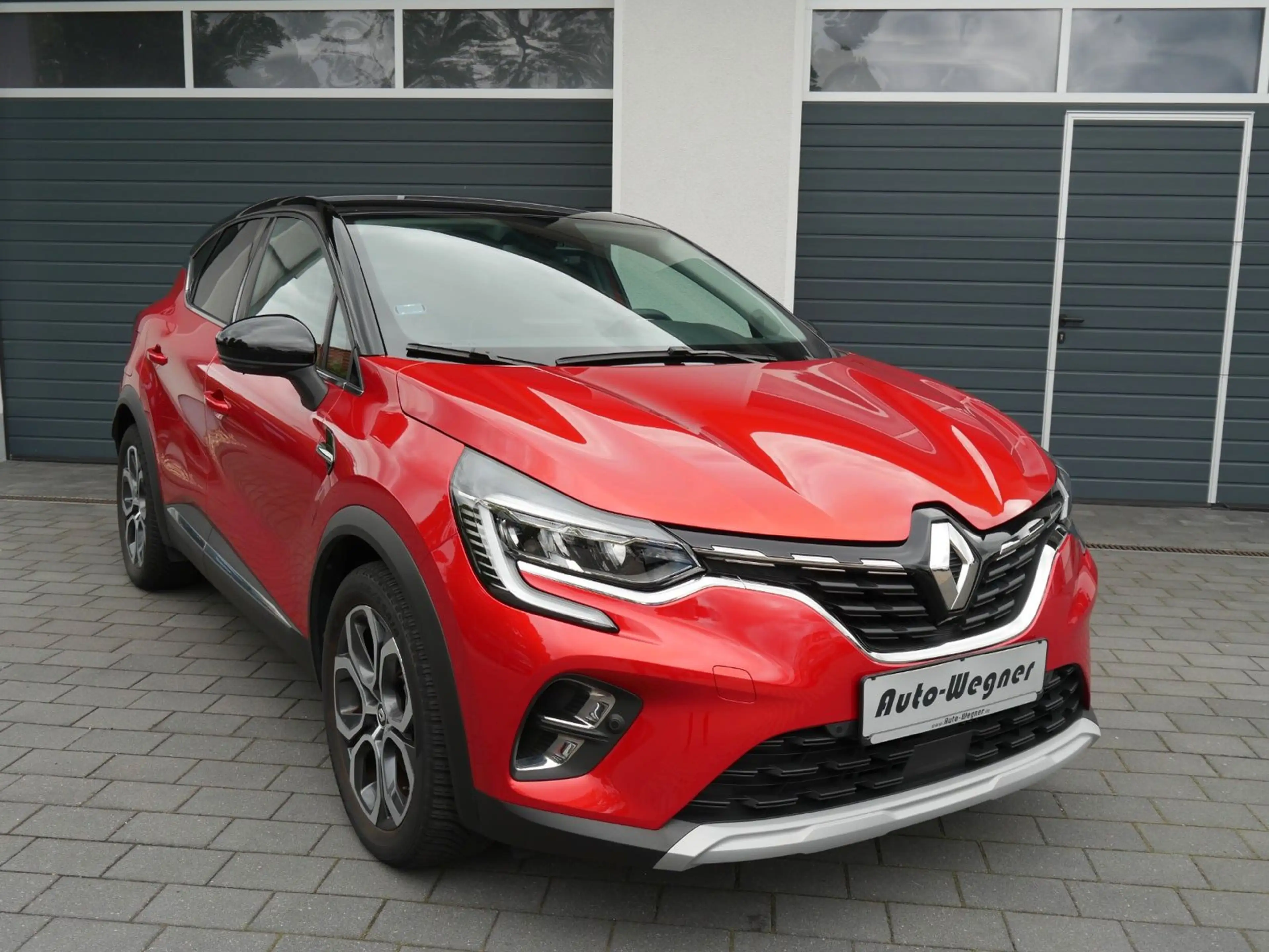 Renault Captur II 1.6 E-Tech Pluginhybrid 160 Intens LED — photo 3