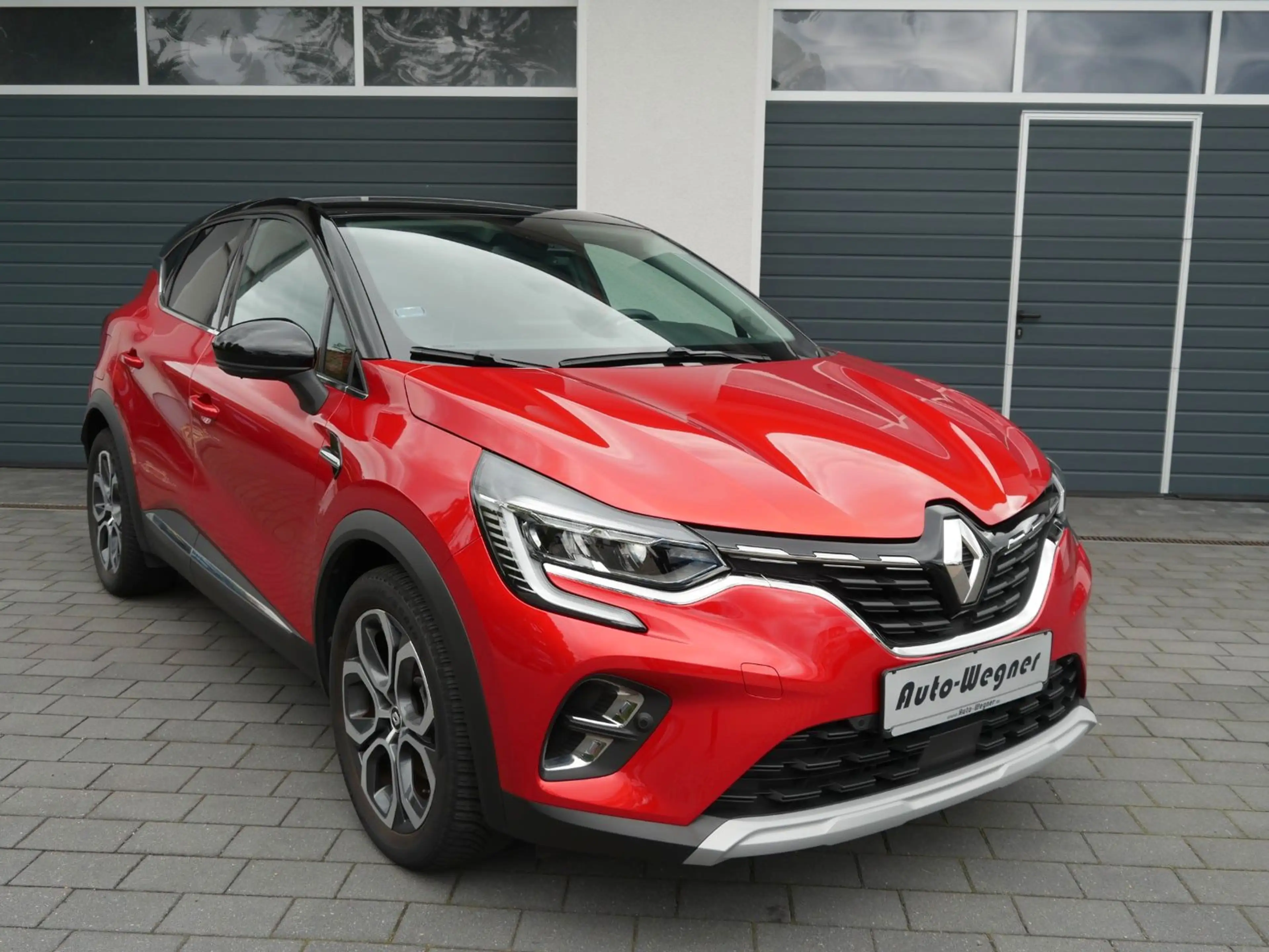 Renault Captur II 1.6 E-Tech Pluginhybrid 160 Intens LED — photo 4