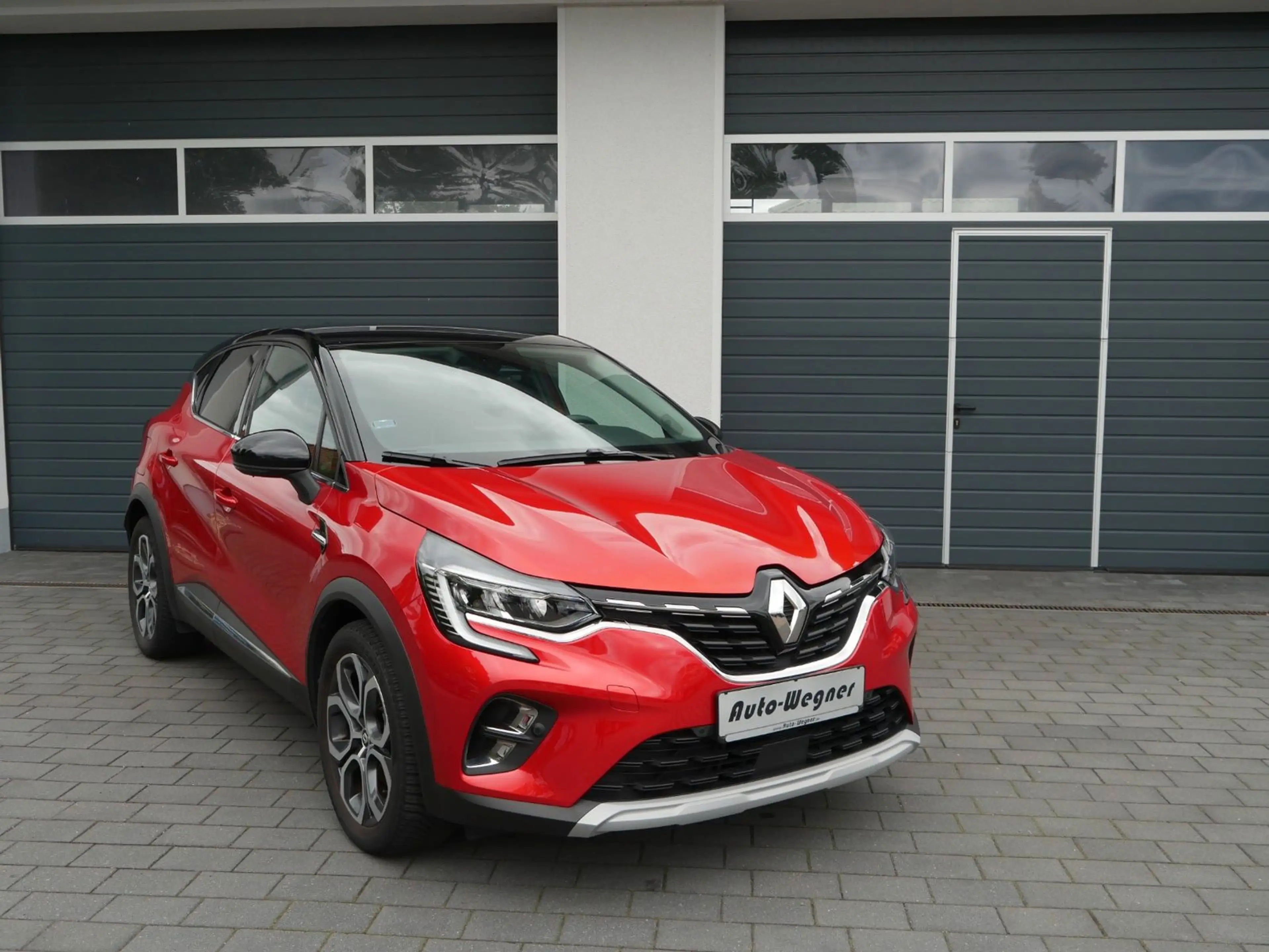 Renault Captur II 1.6 E-Tech Pluginhybrid 160 Intens LED