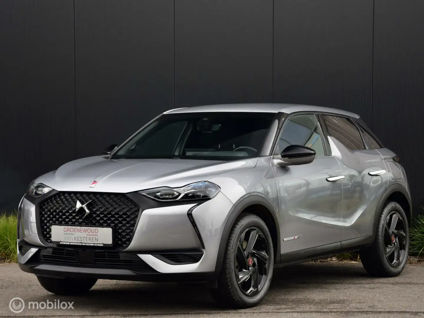 DS Automobiles DS 3 Crossback Performance Line+ Automaat 155 pk Grijs - 2