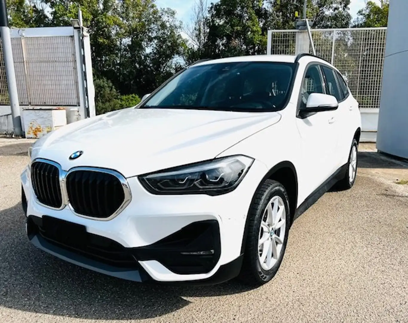 BMW X1 X1 F48 2019 sdrive16d Business Advantage auto Bianco - 1