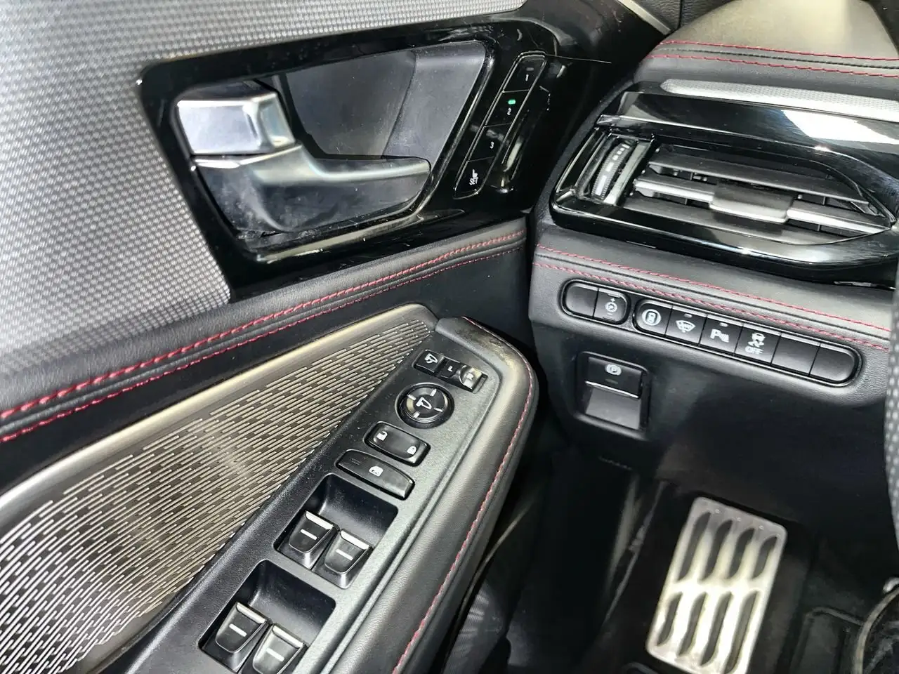 Acura MDX снимка Acura MDX