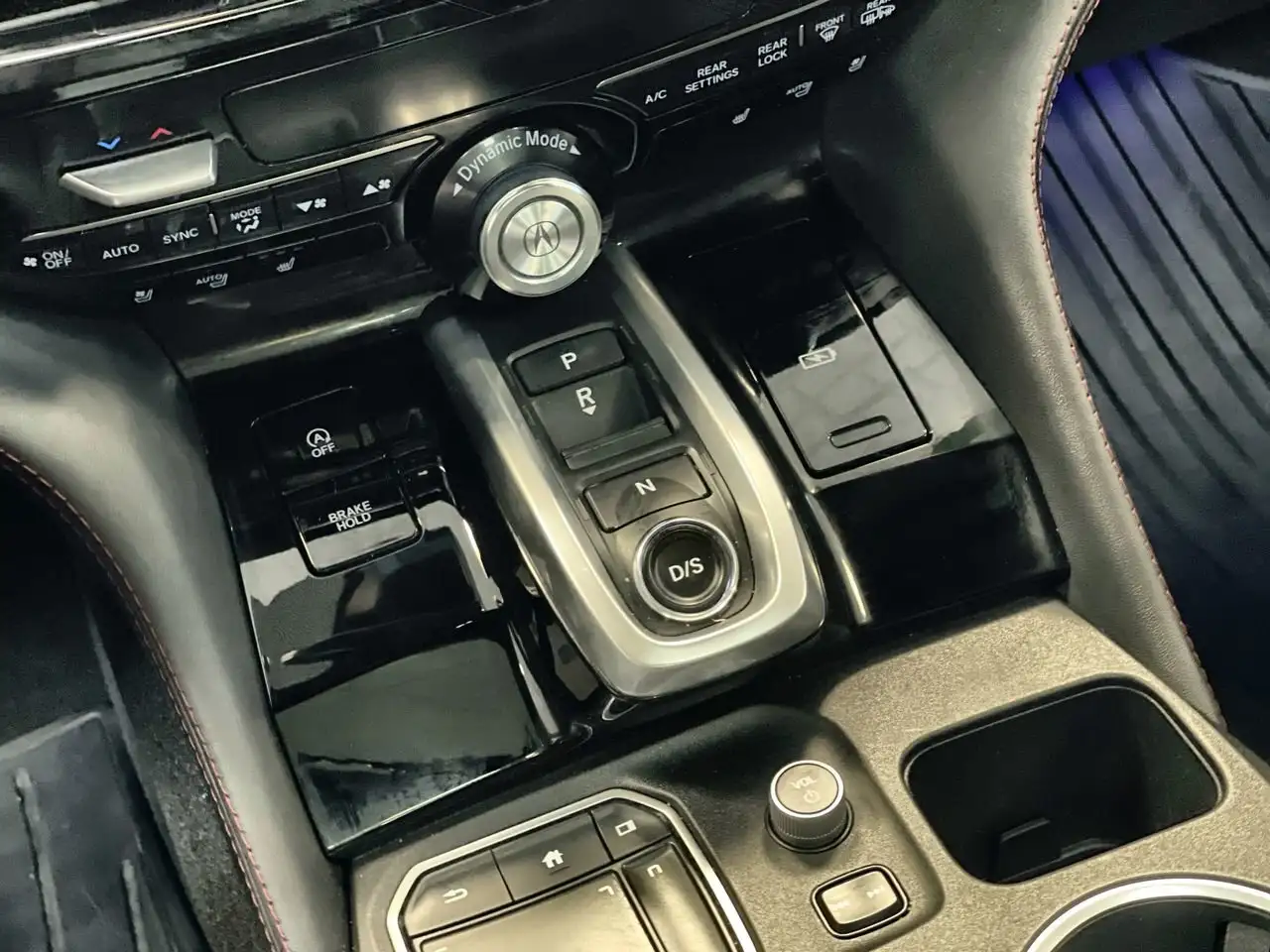 Acura MDX снимка Acura MDX