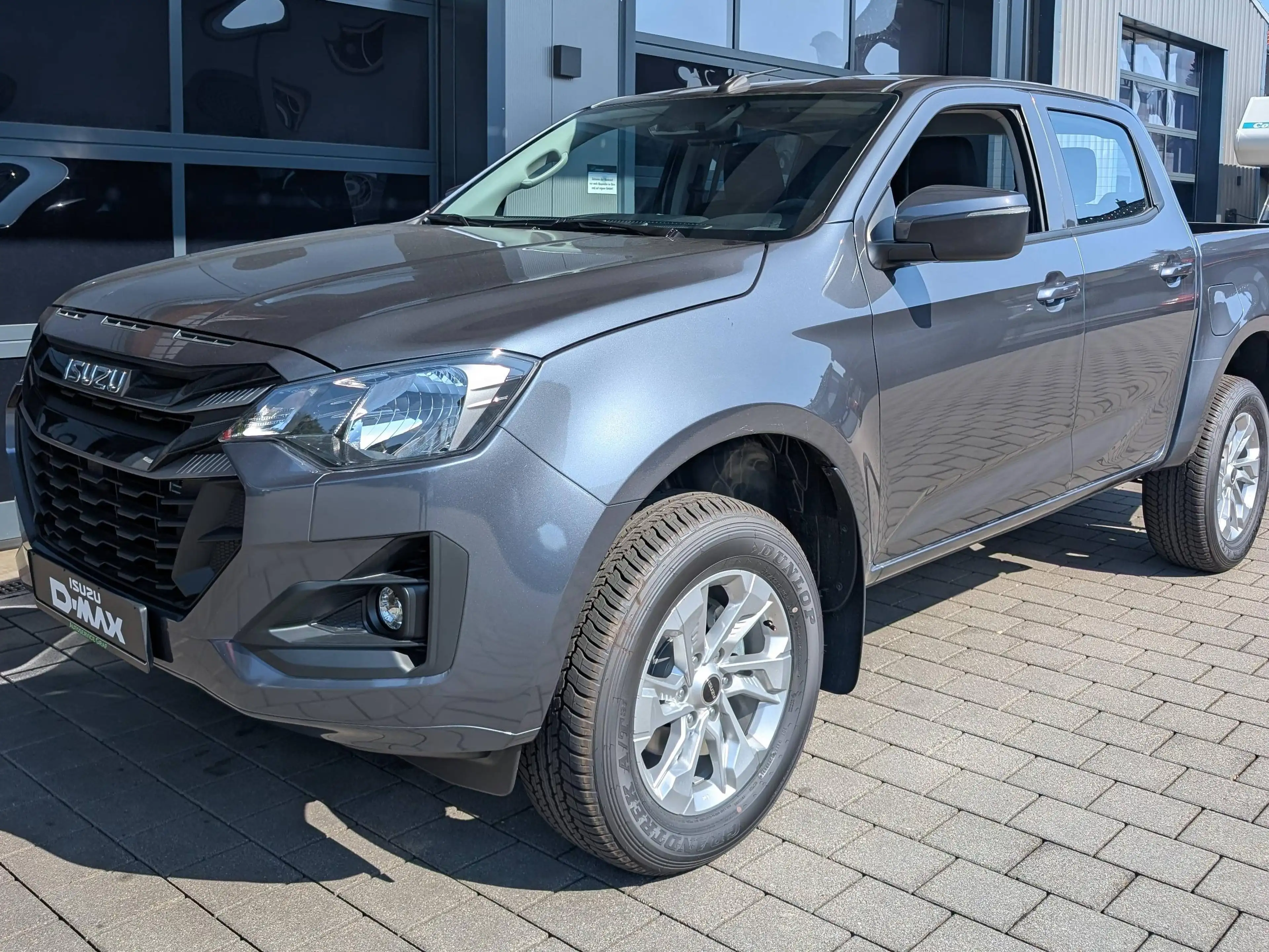 Isuzu D-Max Double Cab 4WD LS — photo 4