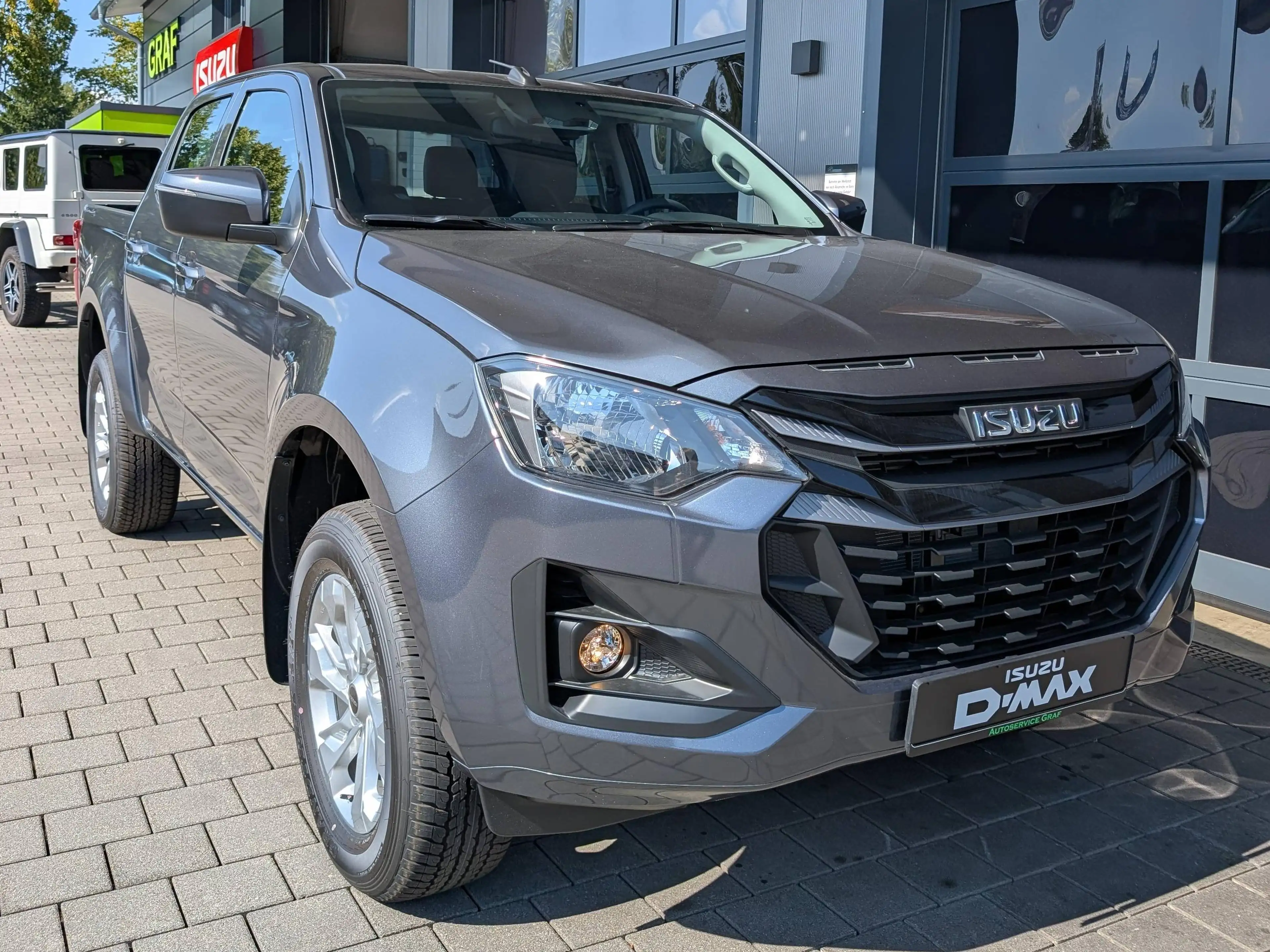 Isuzu D-Max Double Cab 4WD LS — photo 3