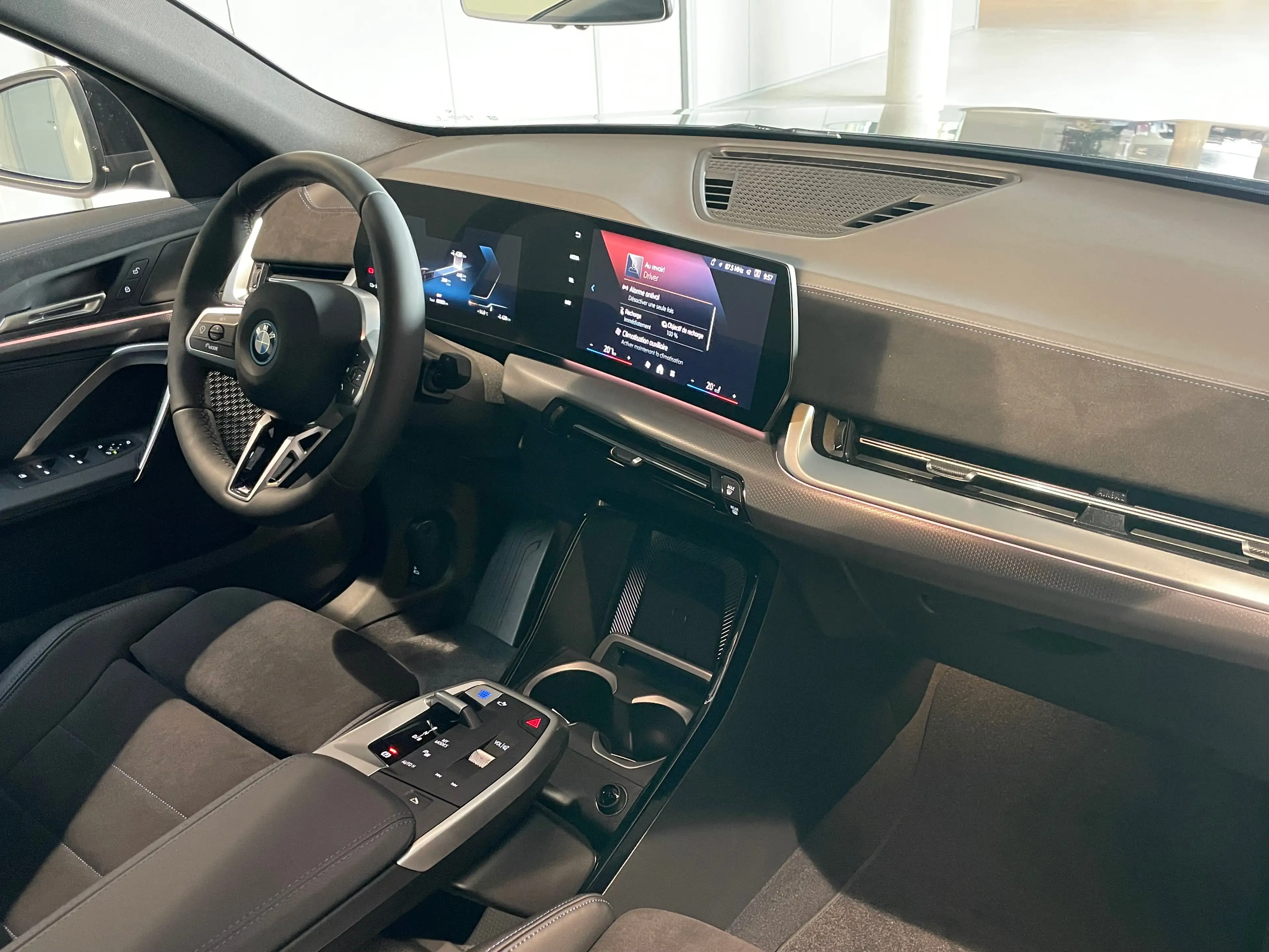 BMW iX2 iX2 eDrive20 — photo 6