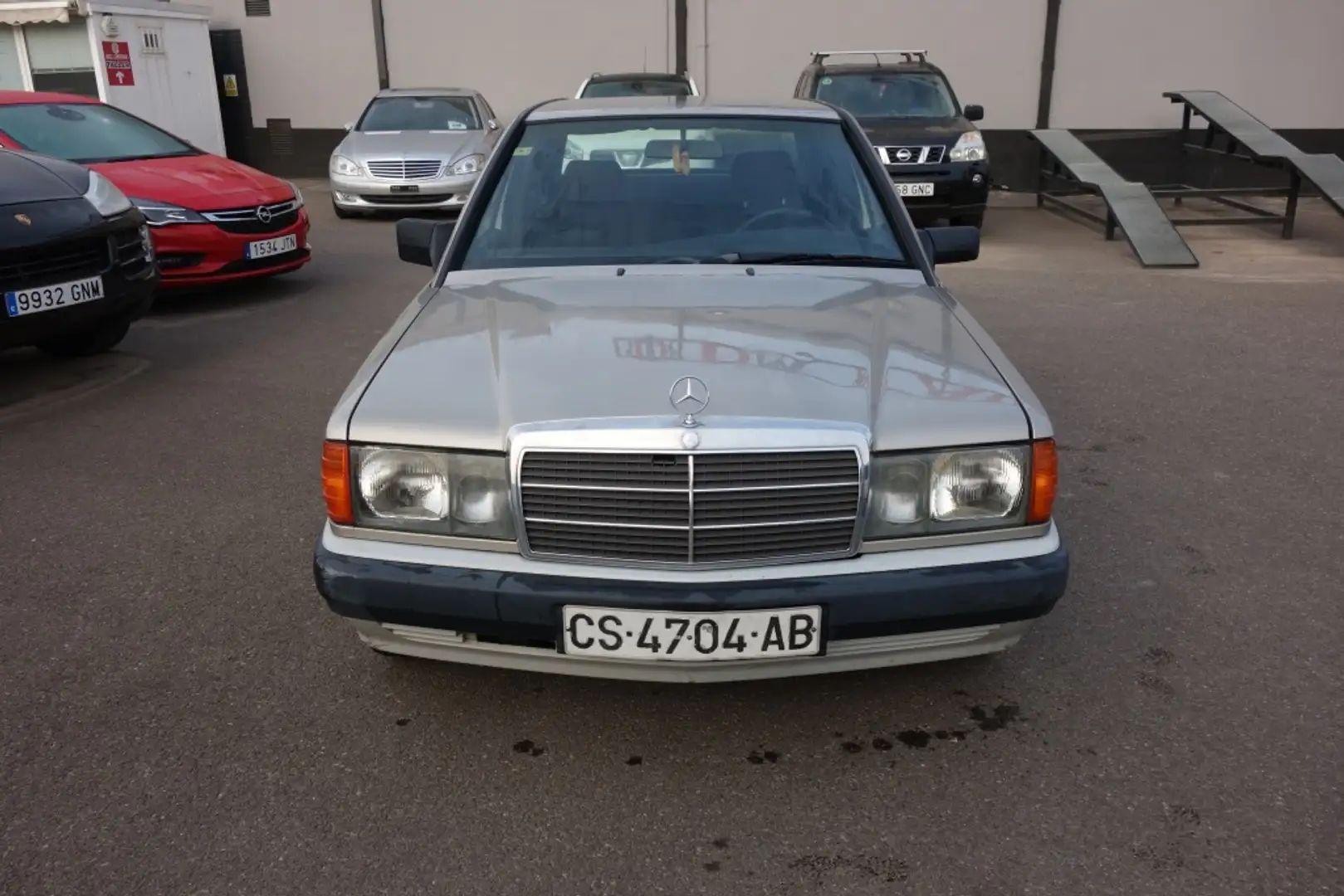 Mercedes-Benz 190 190E 1.8 Beige - 2