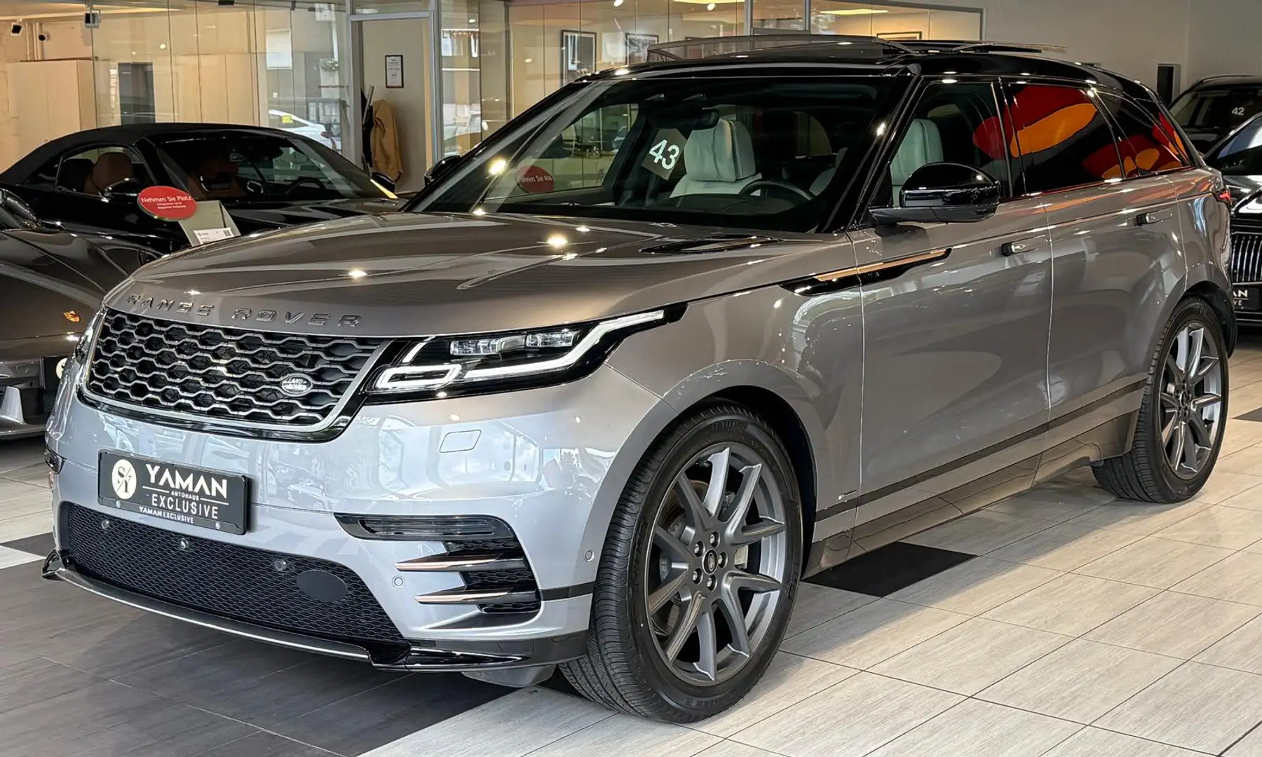 Land Rover Range Rover Velar R-Dynamic HSE*Pano*HuD*Luftf* Grau - 1