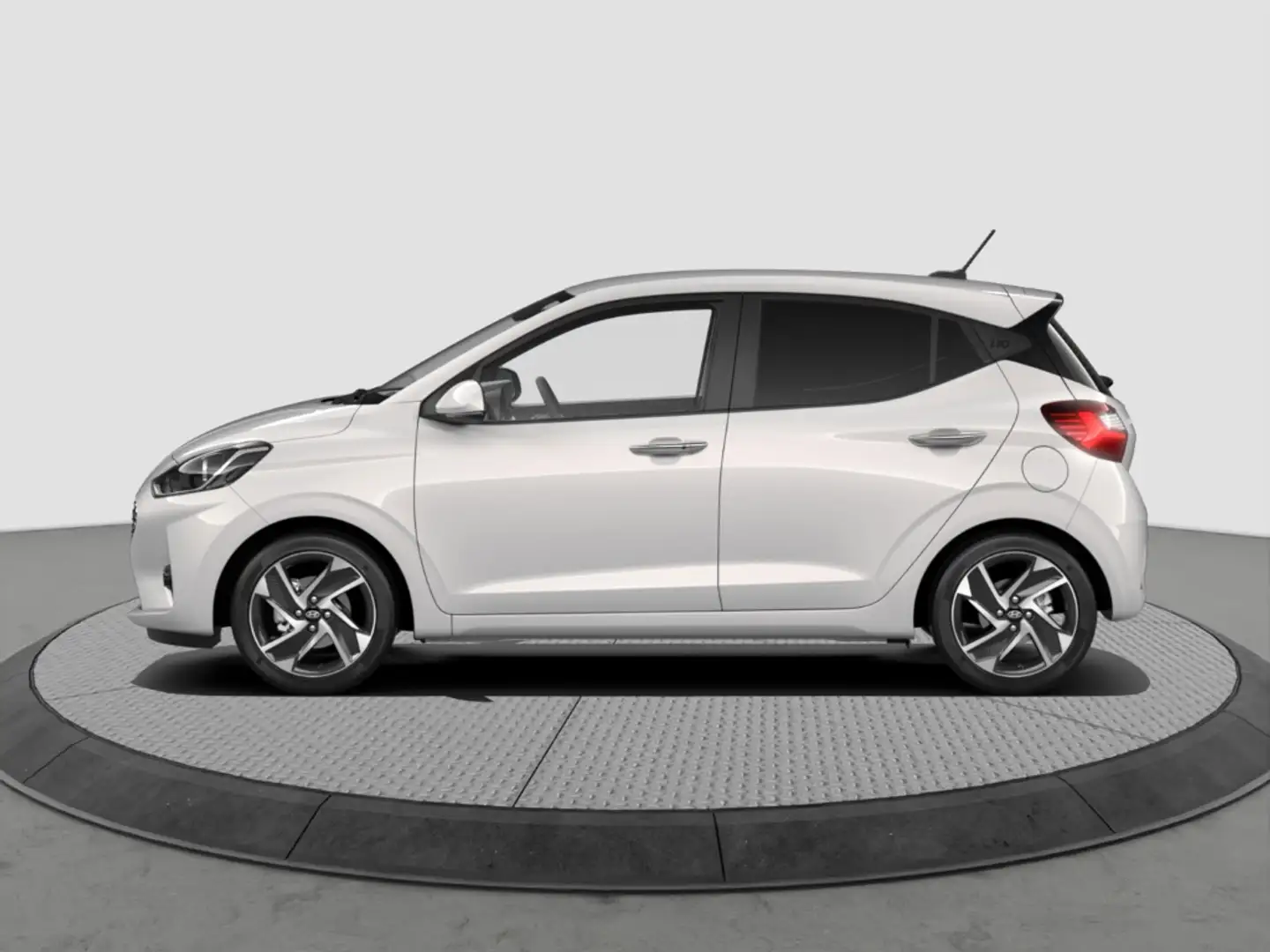 Hyundai i10 1.0 TREND NAVI APPLE CARPLAY ANDROID AUTO DAB CAM Grijs - 2