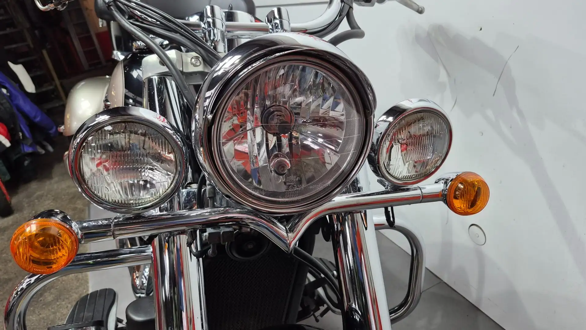 Kawasaki VN 1700 CLASSIC TOURER ***MOTODOC.BE*** Gri - 2