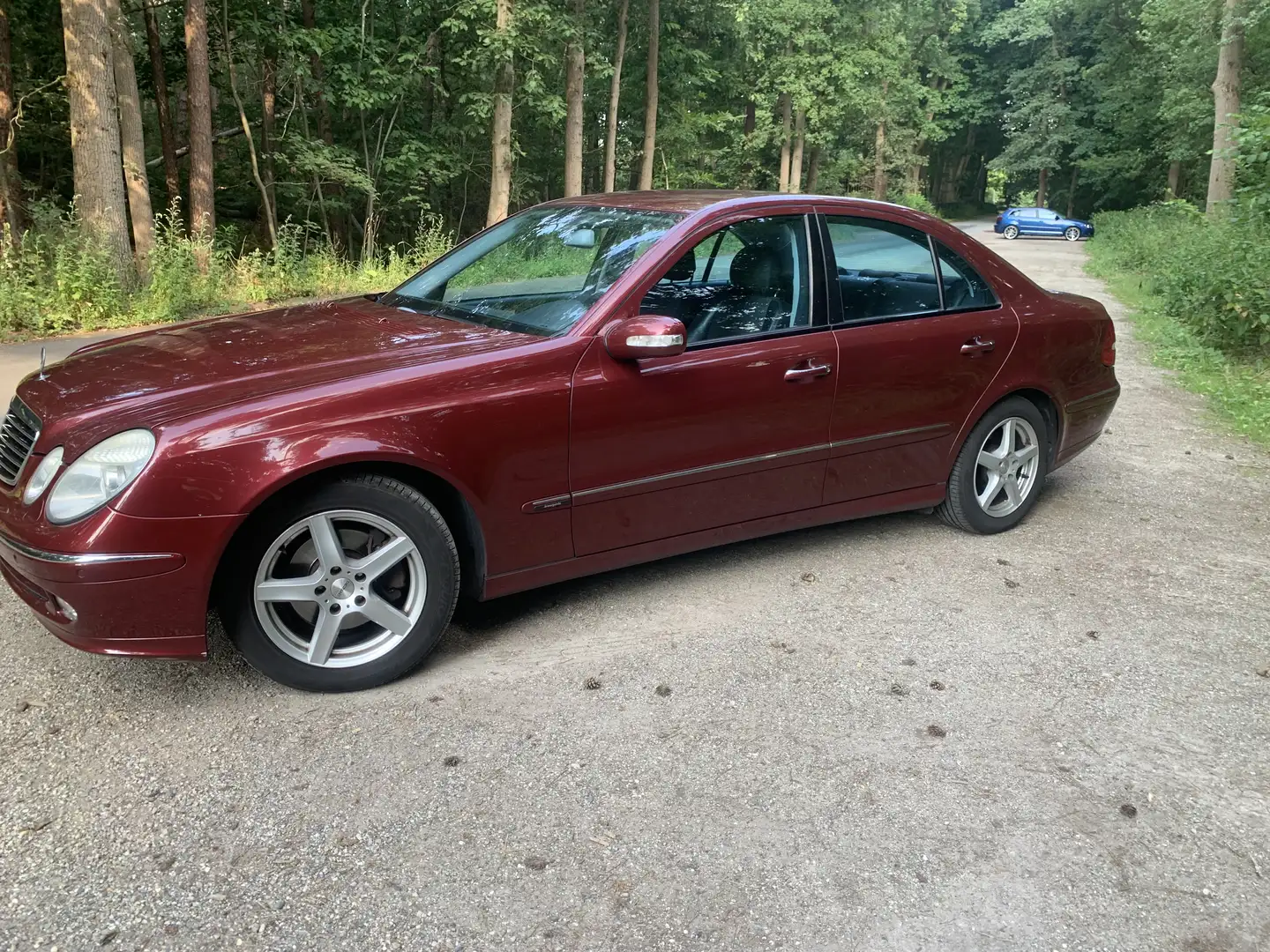 Mercedes-Benz E 240 Avantgarde Rojo - 2