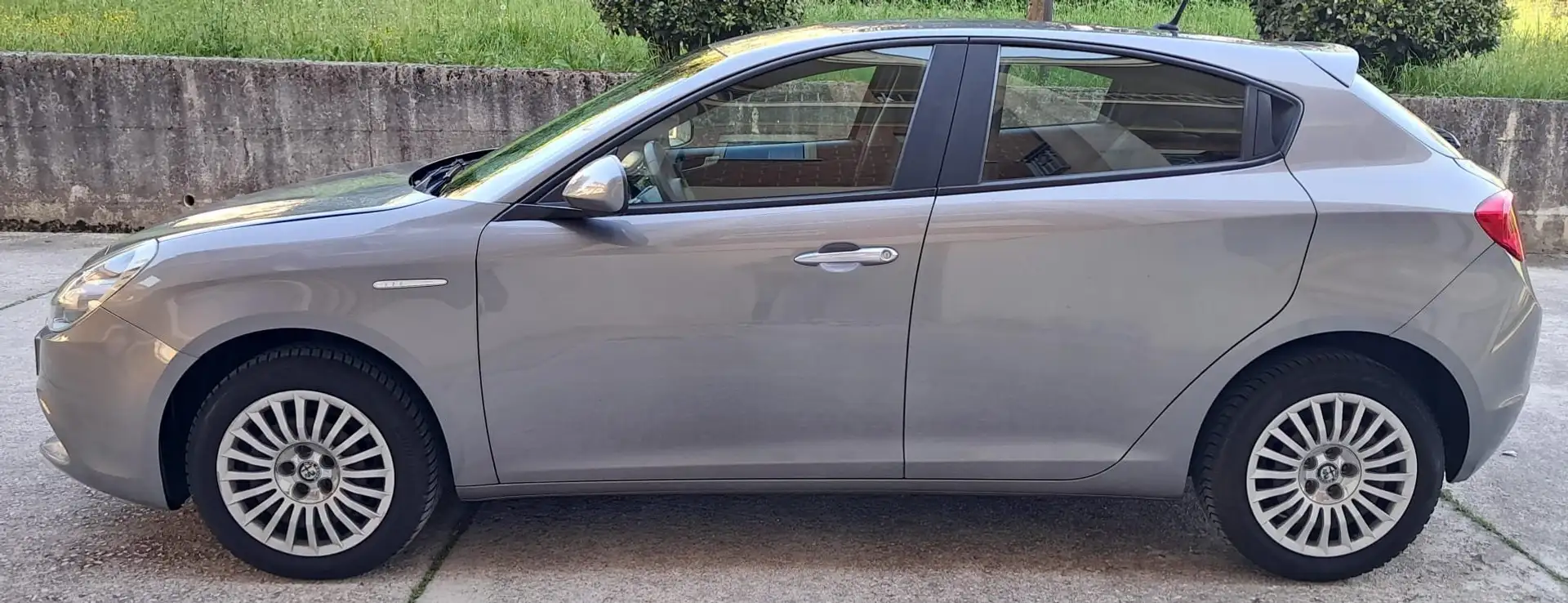 Alfa Romeo Giulietta 1.4 Turbo Gpl 120cv Euro 6 Grigio - 1