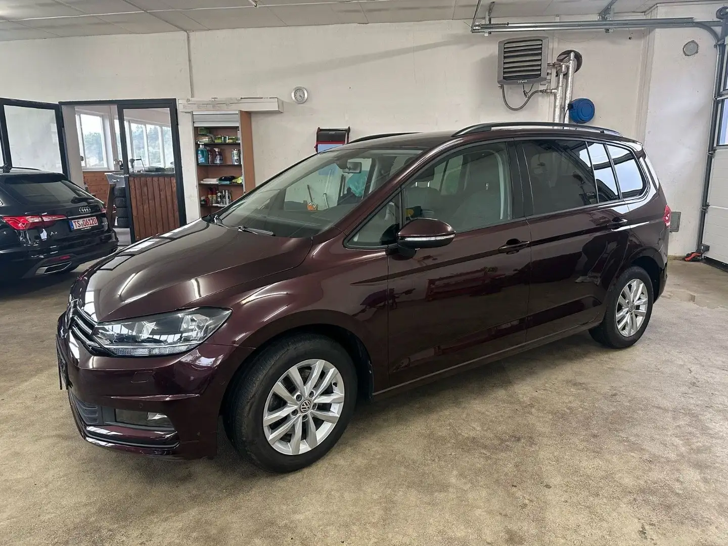 Volkswagen Touran 1,2 TSI Comfortline/ AHK/ACC Rot - 1