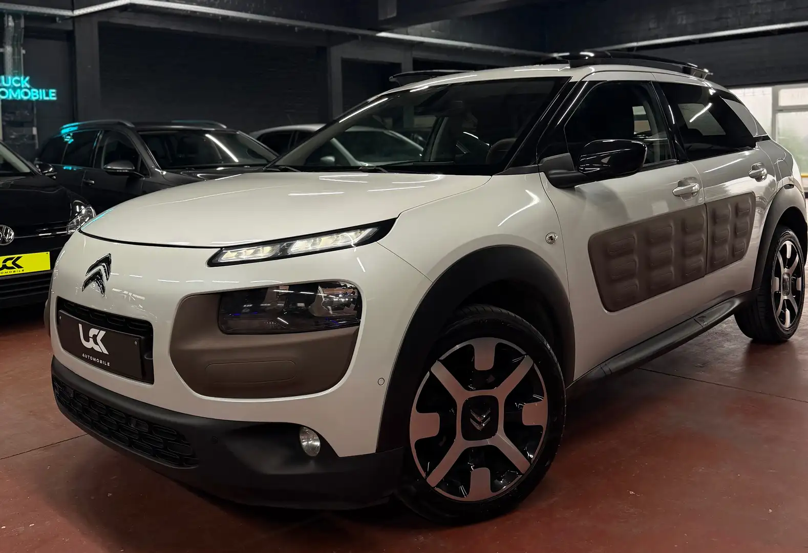 Citroen C4 Cactus C4 Cactus 1.6 e-HDi Business GPS ETG (Fleet) Blanc - 2