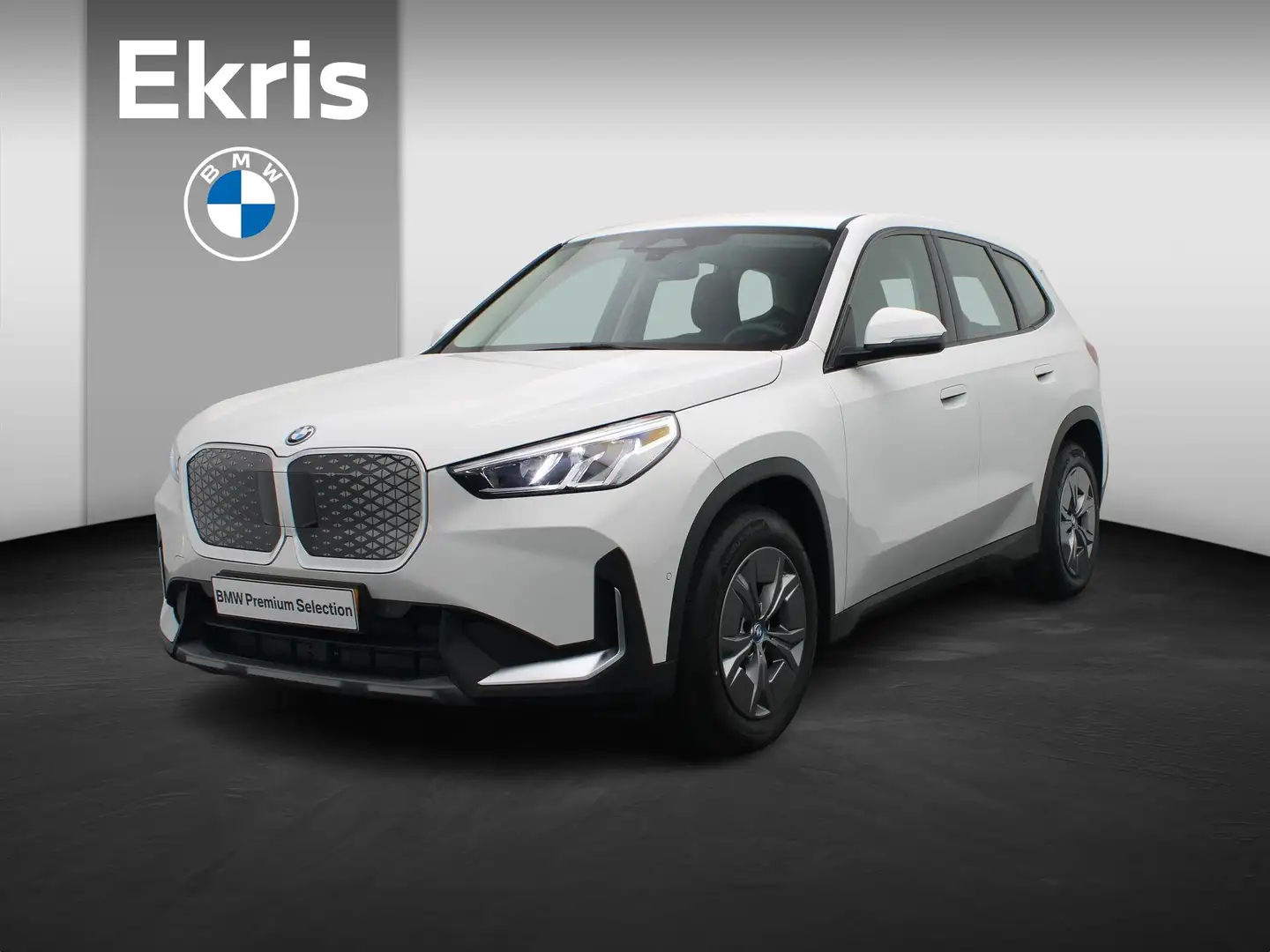 BMW iX1 eDrive20 67 kWh Parking Assistant | Achteruitrijca Wit - 1