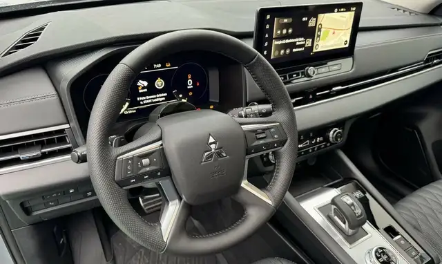 Mitsubishi Outlander Outlander 2,4 PHEV S-AWC Diamond Ansicht 9