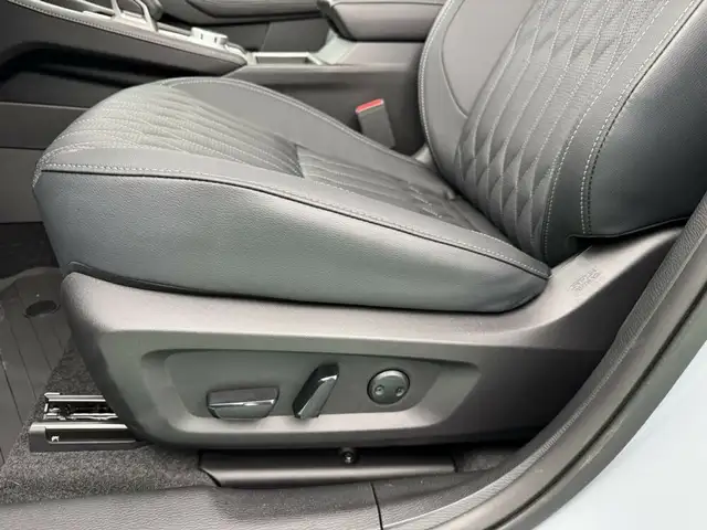 Mitsubishi Outlander Outlander 2,4 PHEV S-AWC Diamond Ansicht 8