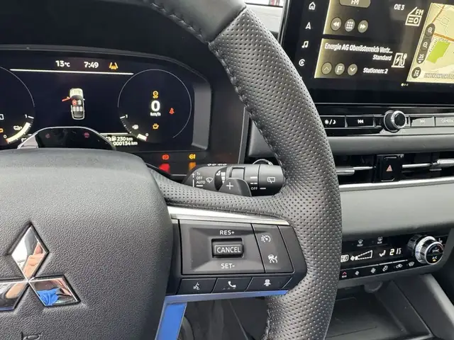 Mitsubishi Outlander Outlander 2,4 PHEV S-AWC Diamond Ansicht 13