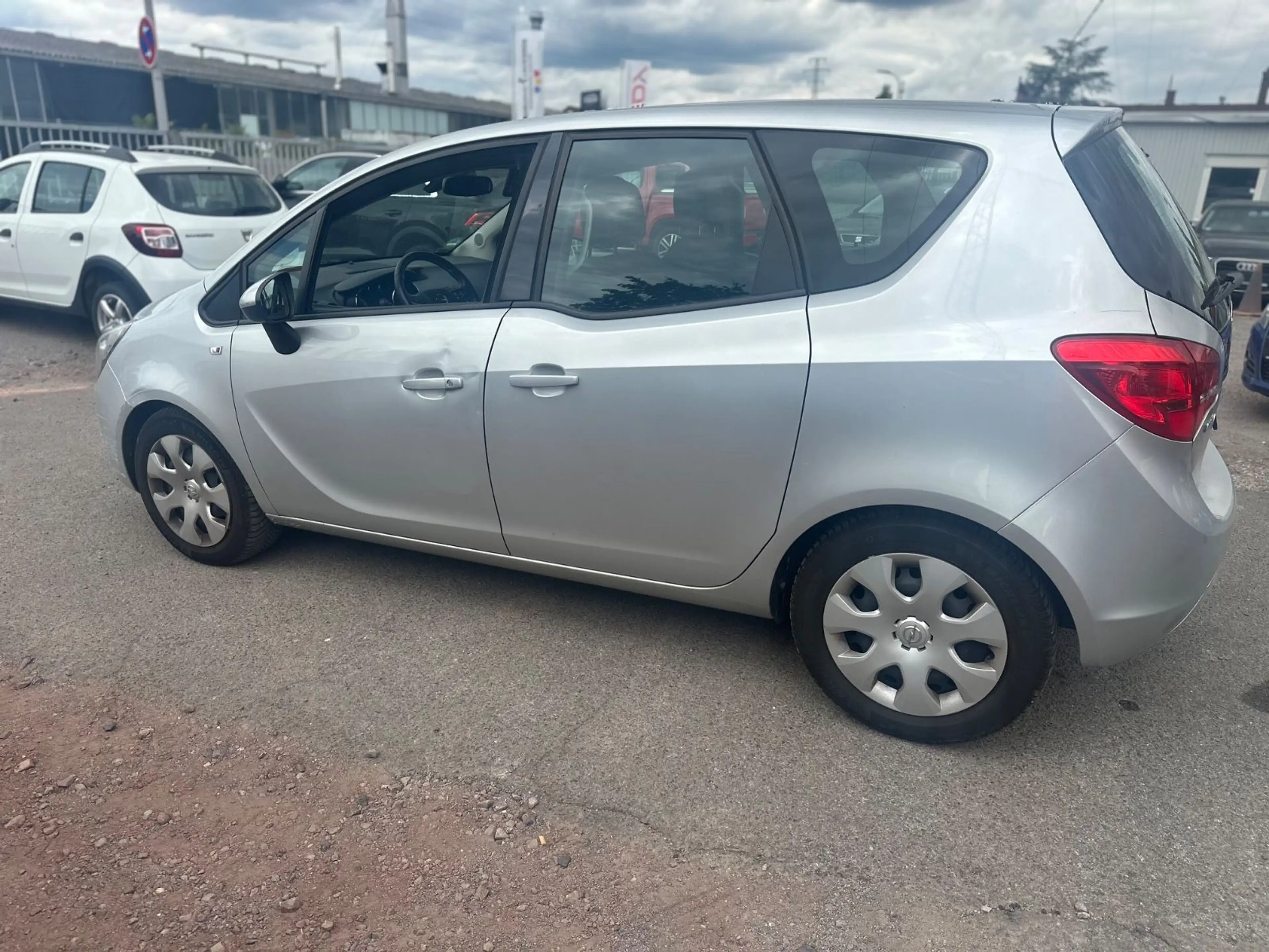 Opel Meriva B Edition — photo 8