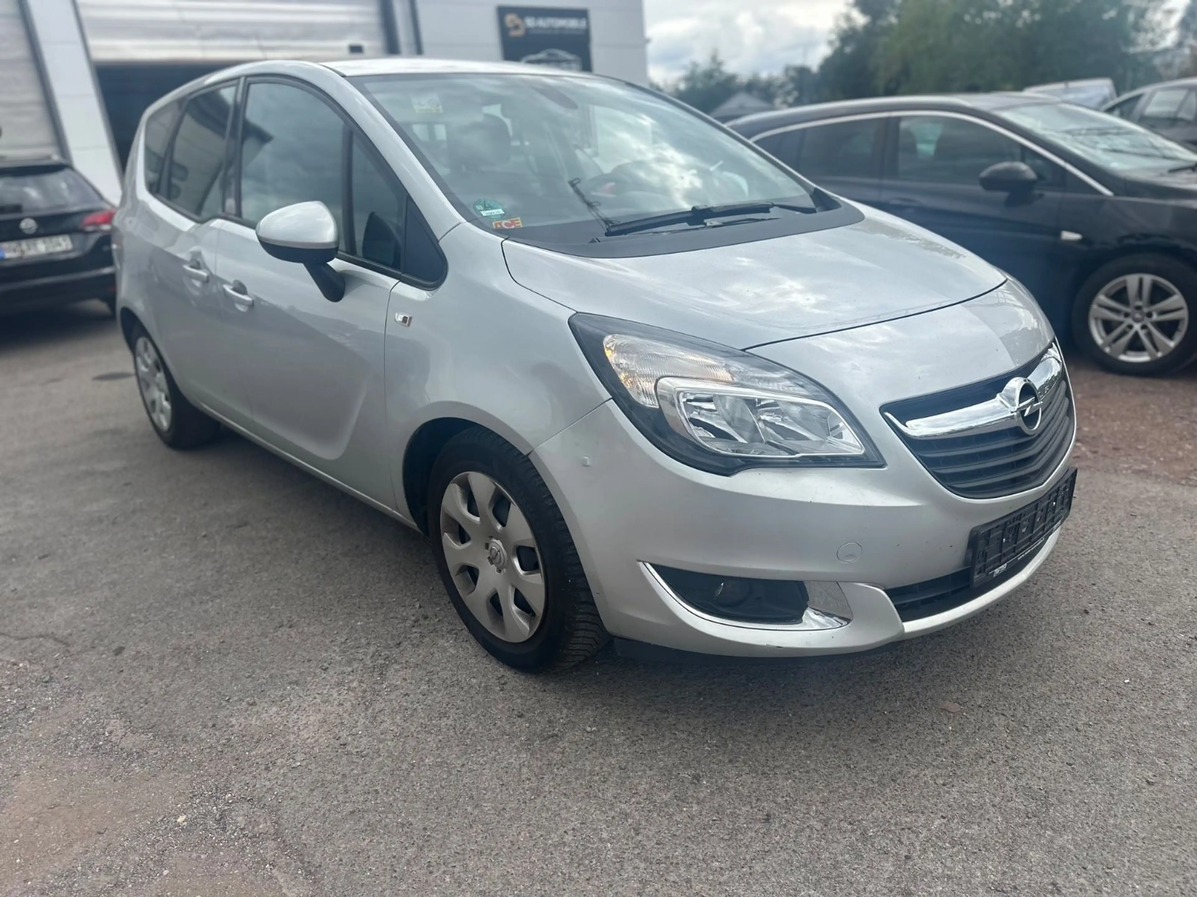 Opel Meriva B Edition — photo 2