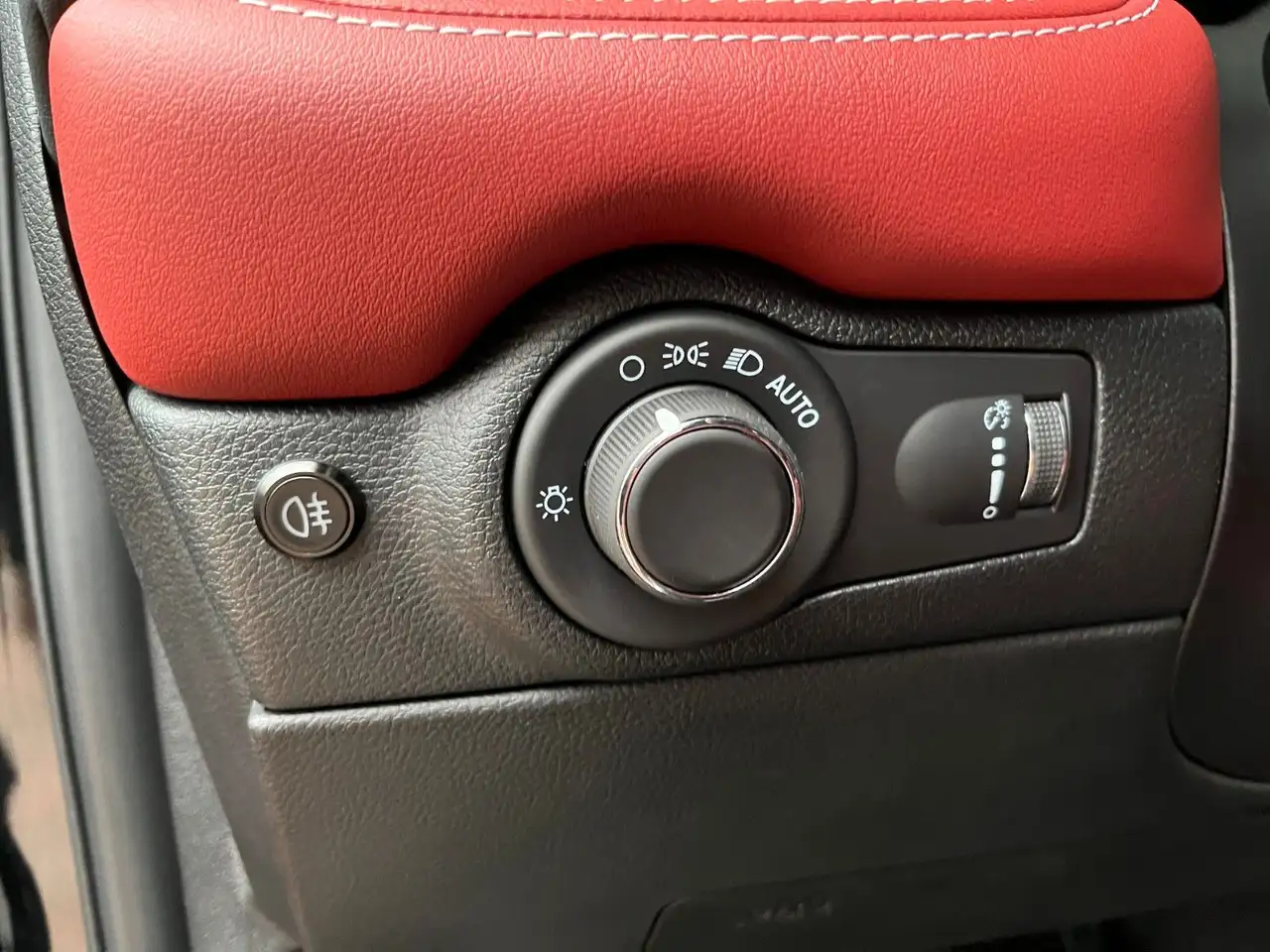 Dodge Durango 2024 — фото 11