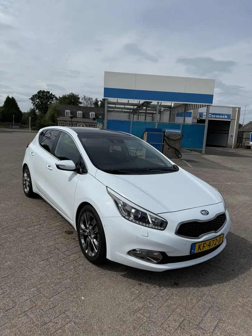 Kia Ceed / cee'd 1.6 GDI DCT Spirit Wit - 1