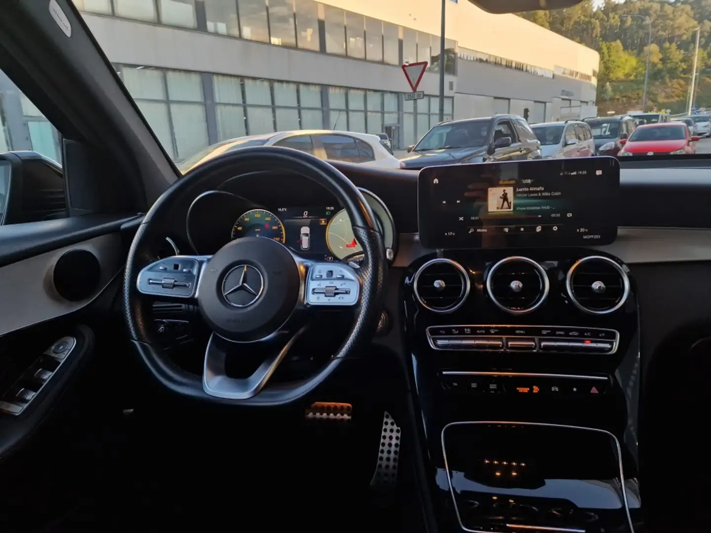 Mercedes-Benz GLC 200 200d 4Matic 9G-Tronic Gris - 2