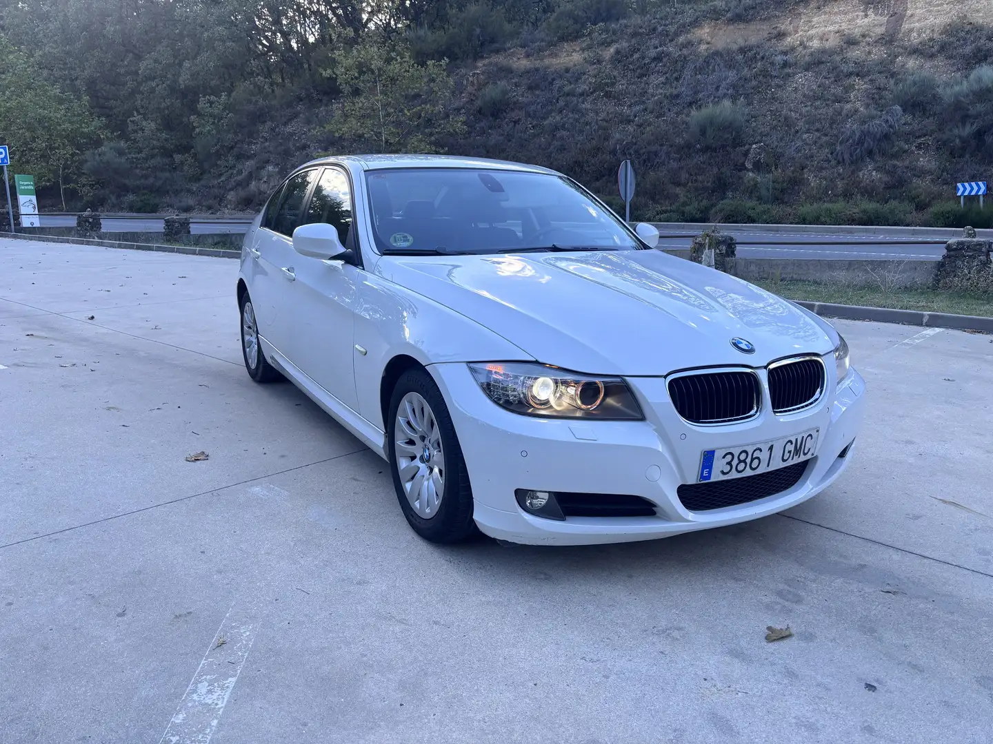 BMW 318 318d - 2