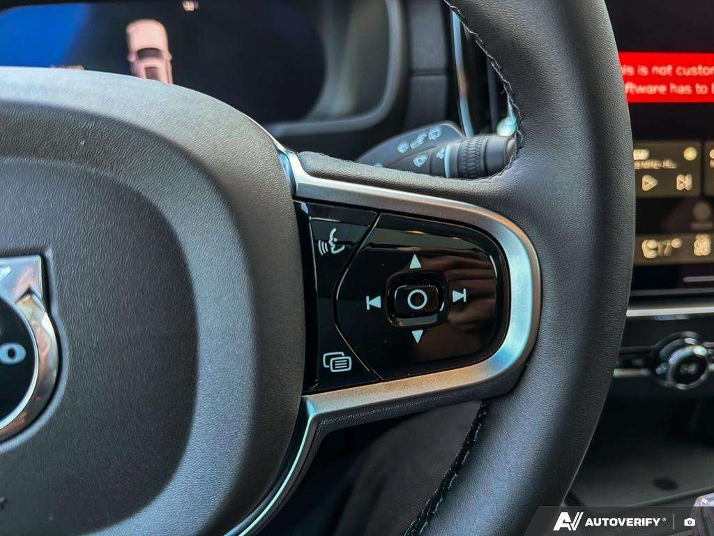 2026 Volvo XC90 B6 AWD Ultra Dark Theme 7-Seater thumb 15