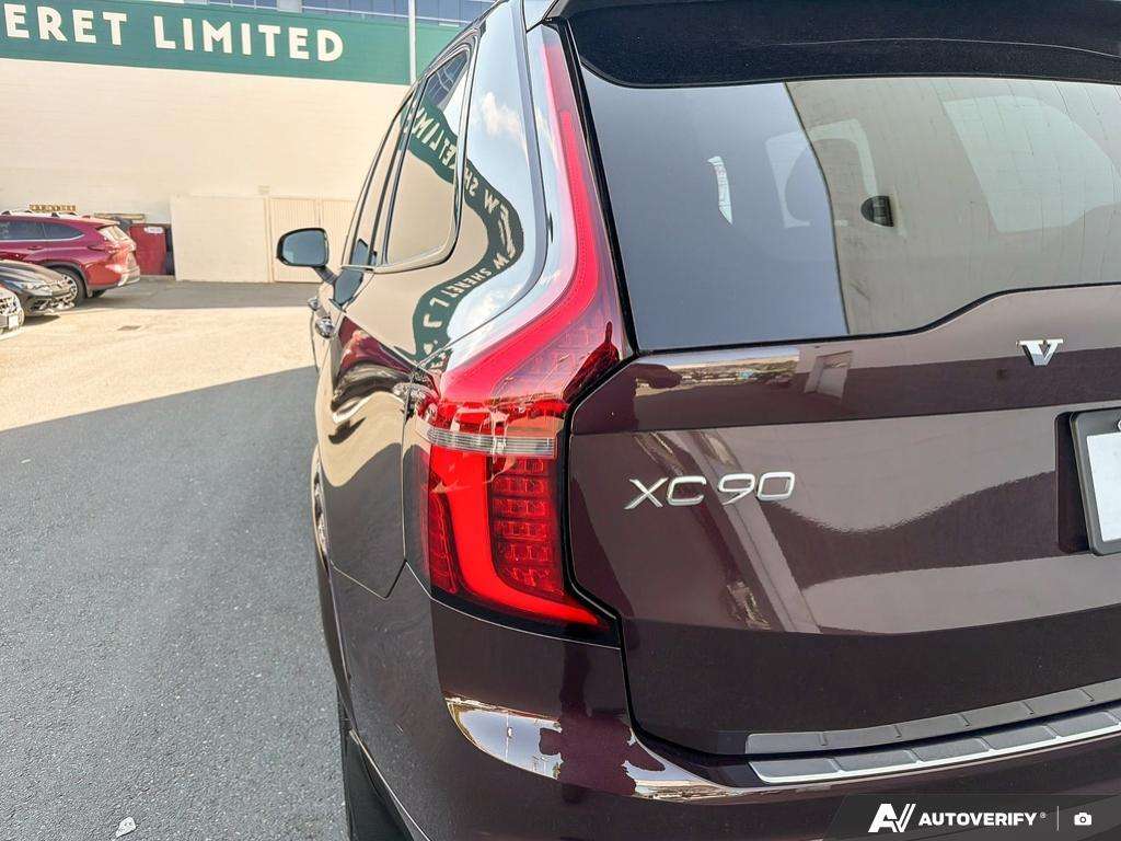 2026 Volvo XC90 B6 AWD Ultra Dark Theme 7-Seater thumb 10