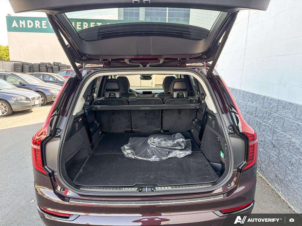 2026 Volvo XC90 B6 AWD Ultra Dark Theme 7-Seater thumb 11