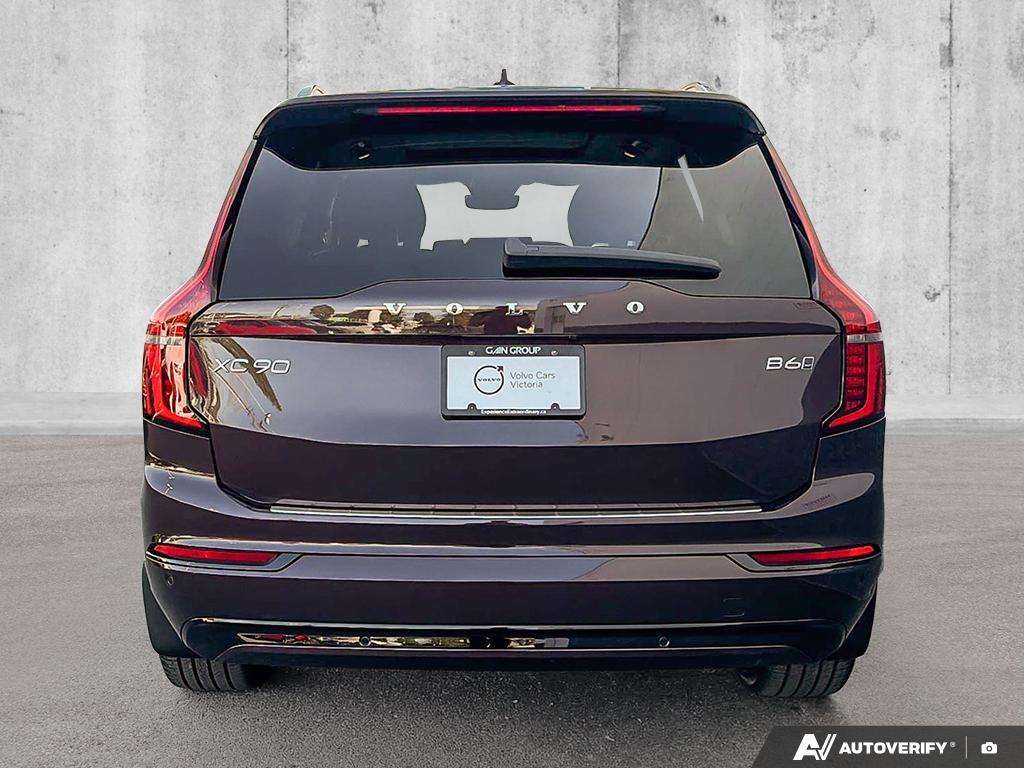 2026 Volvo XC90 B6 AWD Ultra Dark Theme 7-Seater alt 5