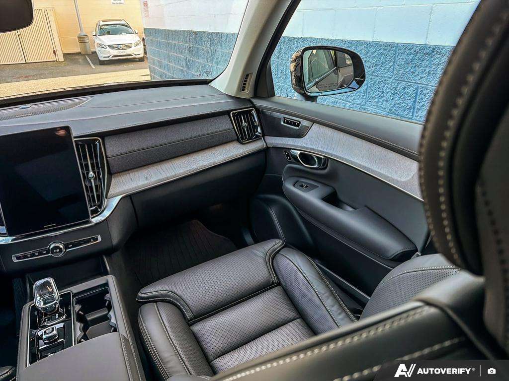 2026 Volvo XC90 B6 AWD Ultra Dark Theme 7-Seater thumb 24